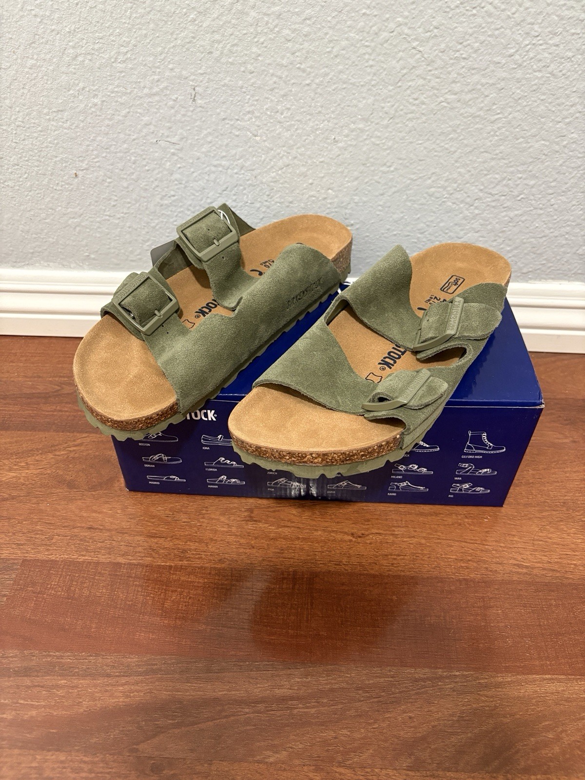 Olive / Nature Green Birkenstock Arizona Suede – Mens 9 / 42 EU