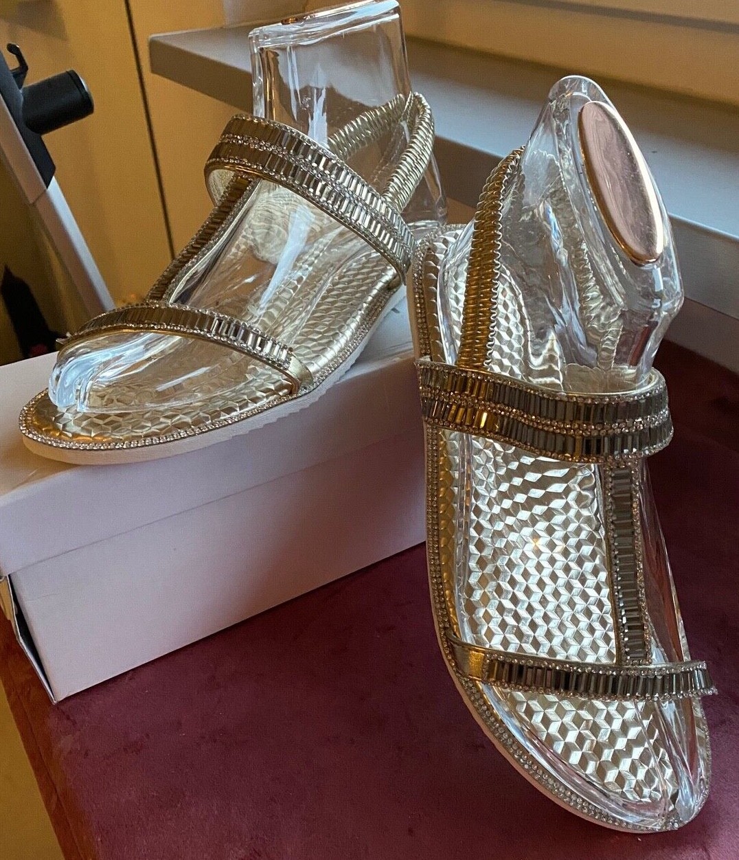 ideal shoes, sandal, gold, pallets, elastic, flat