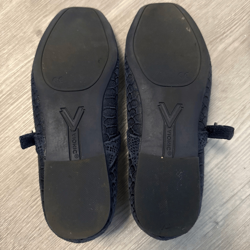 Vionic Alameda Mary Jane Flat Blue in Navy Snake Size 6