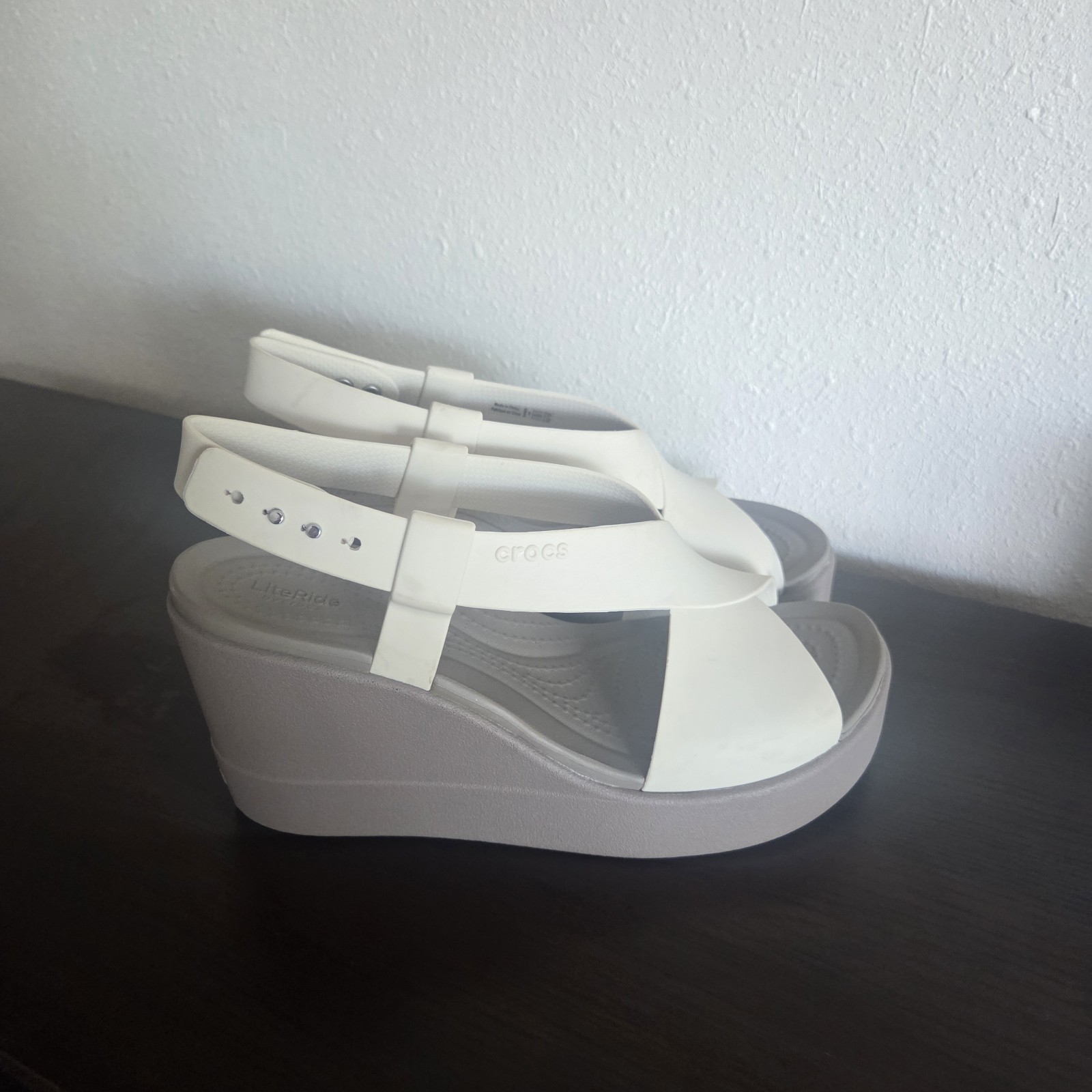 Crocs LiteRide Brooklyn High Wedge Platform Crossover Sandal Women’s Size 8