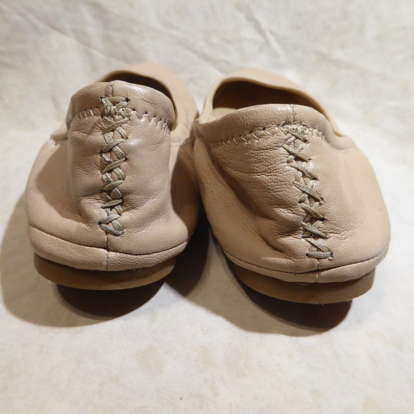 🩰 Lucky Brand Emmie Ballet Flats sz 9 M Nude Beige Leather; X Stitched Heels