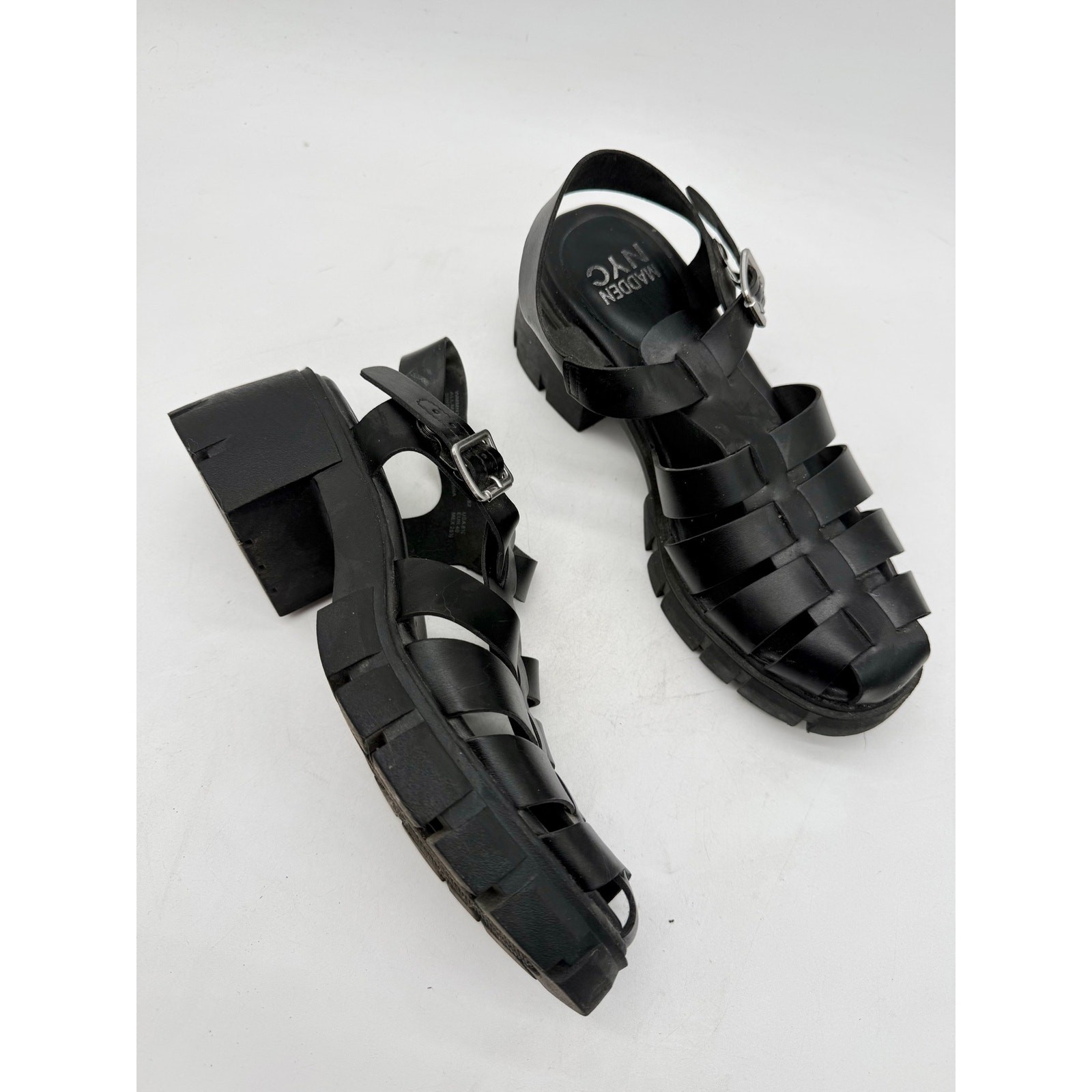 Madden NYC Black Chunky Fisherman Platform Sandals Lug Sole Women’s 8.5