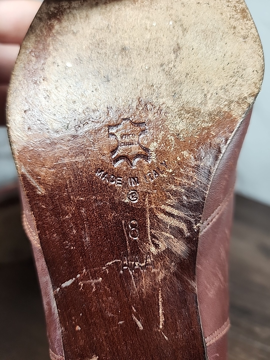 ☆LOOK☆ ~Amalfi Idle Booties in Rust With Buckle Size 8 B~ ☆FREE-SHIPPING☆