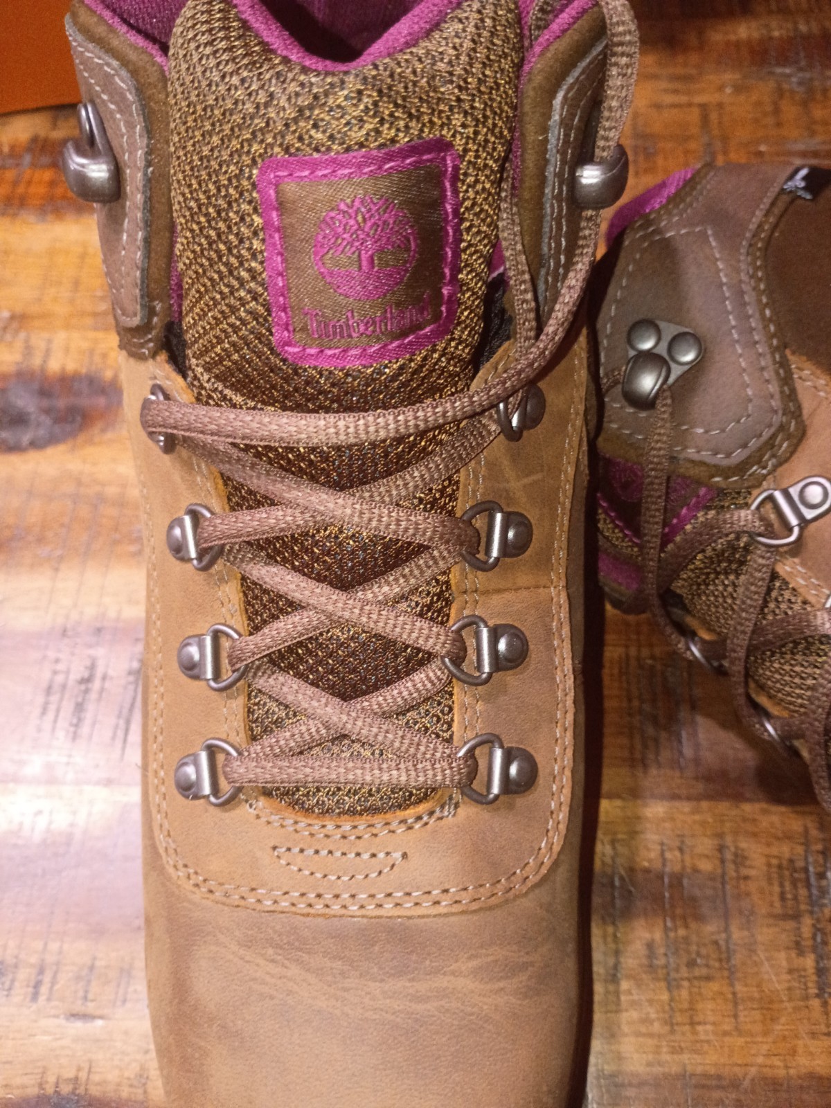 Womens Timberland Mt Maddsen Waterproof Mid Hiker Full Grain Leather Sz 9.5