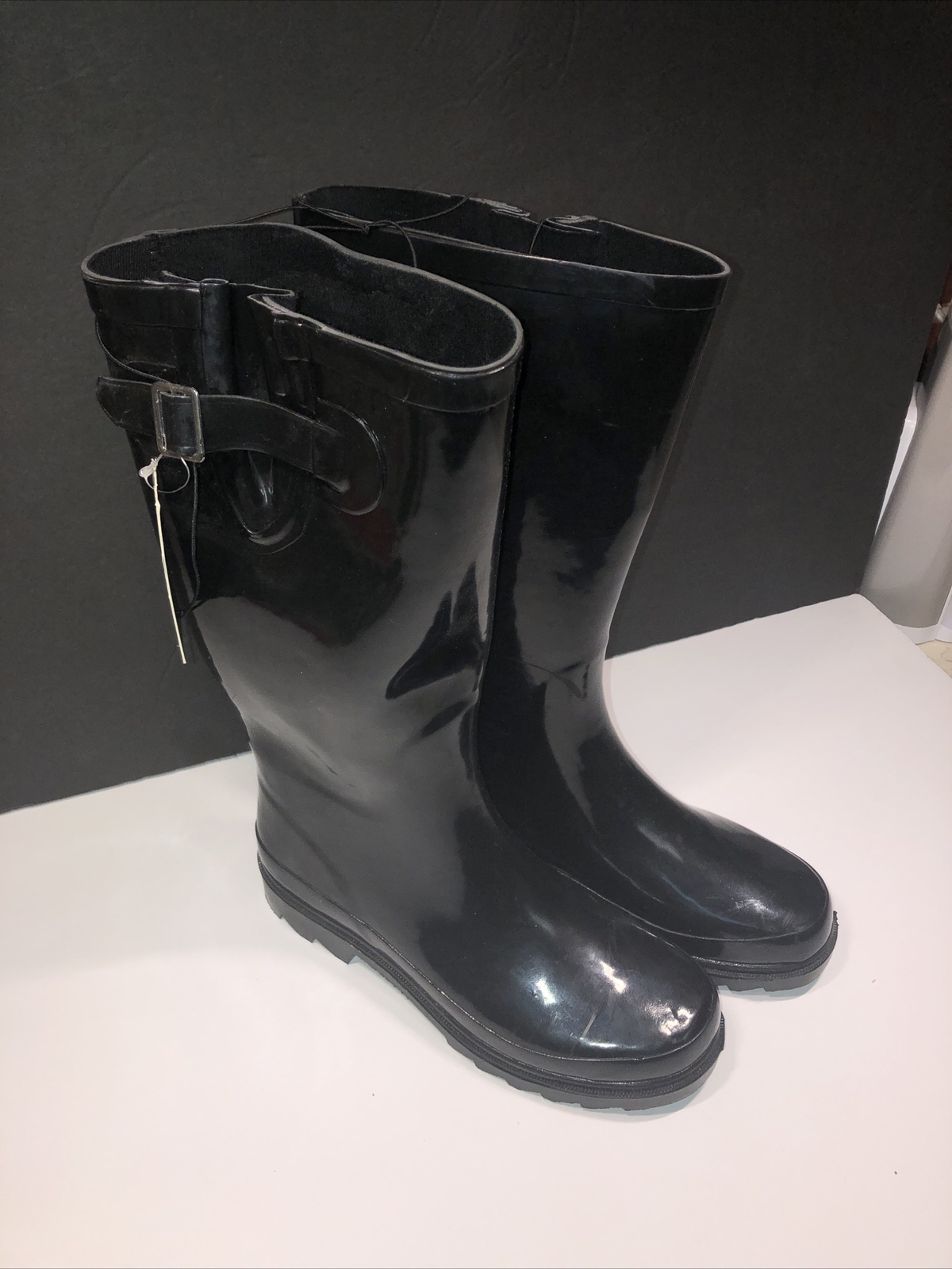 Via Rosa Women’s Basic Rain Boot with buckle calf Black Size 7 NWT
