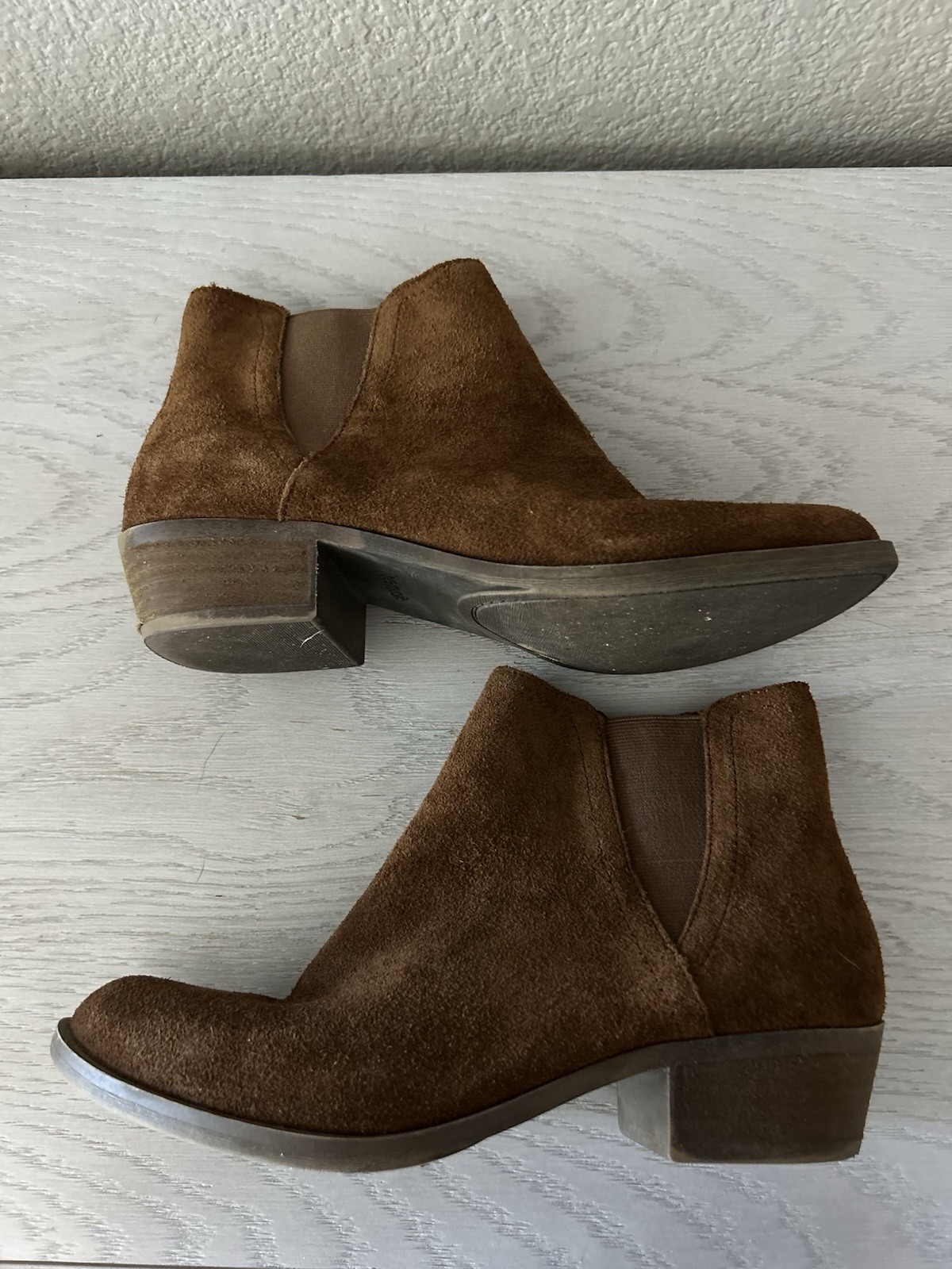 SO Women’s Zip Up Comfort Suede Ankle Boots Warm Brown Size: 9.5 Med