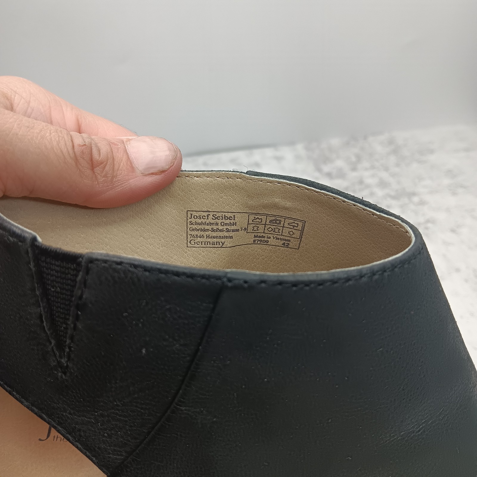 NWOB Josef Seibel Bonnie 09 Peep-Toe Bootie US 11 Black Leather Fashion Comfort