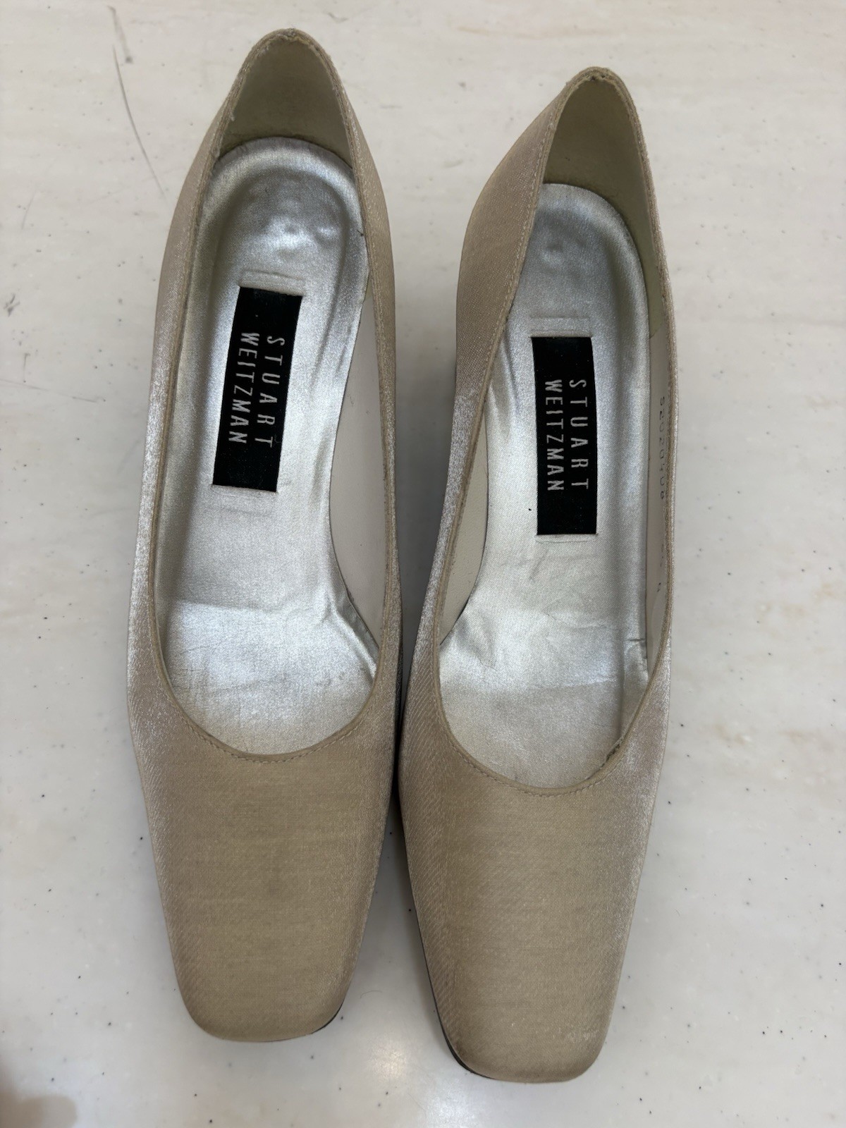 Stuart Weitzman Women’s Oyster Sparkle Lame Square Toe Pump Heels US 8.5 B