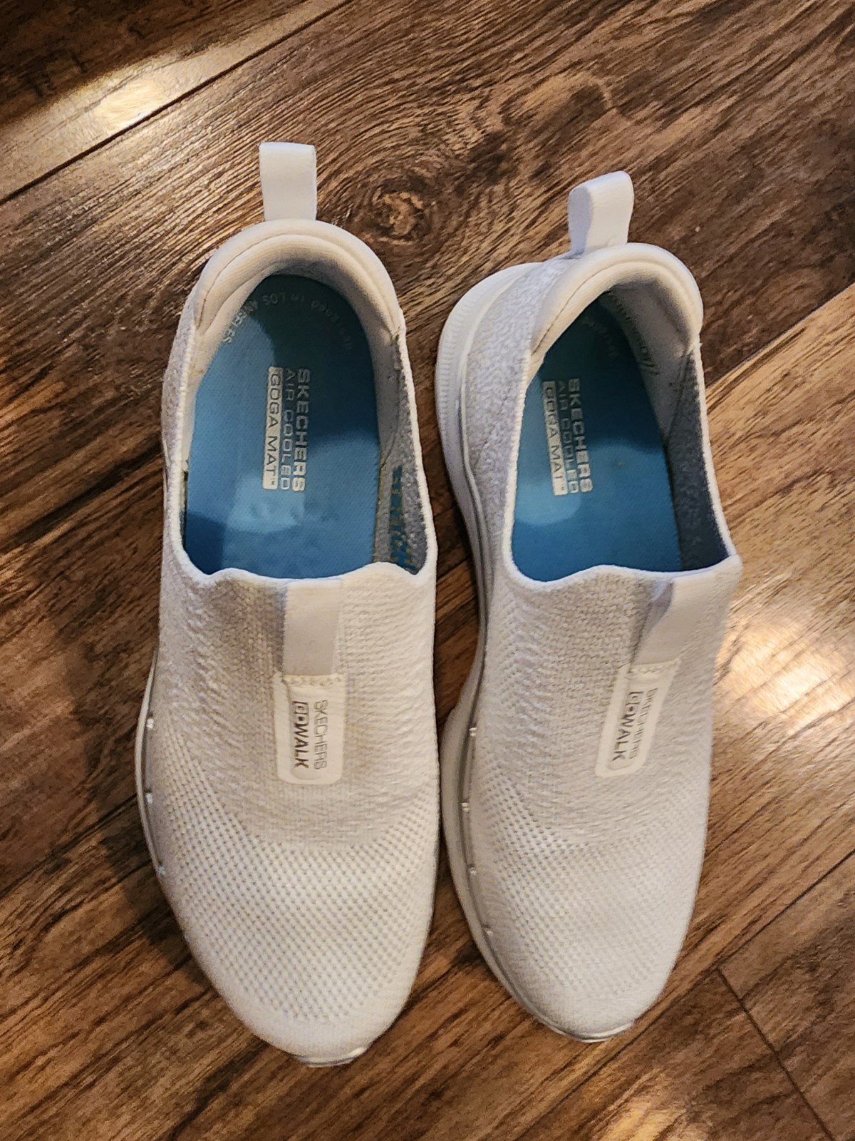 SKECHERS GOwalk Women’s Slip-On White Textile Low Top Athletic Sneaker
