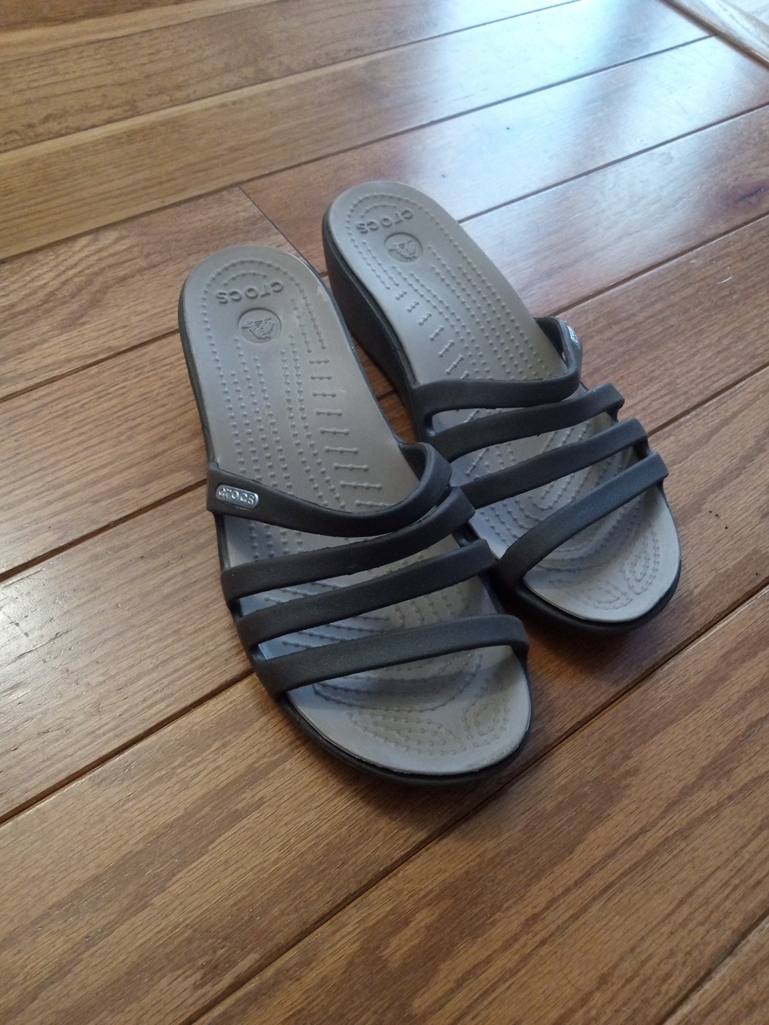Crocs Rhonda Strappy Wedge Strappy Slide Sandal Womens Size 6 Brown