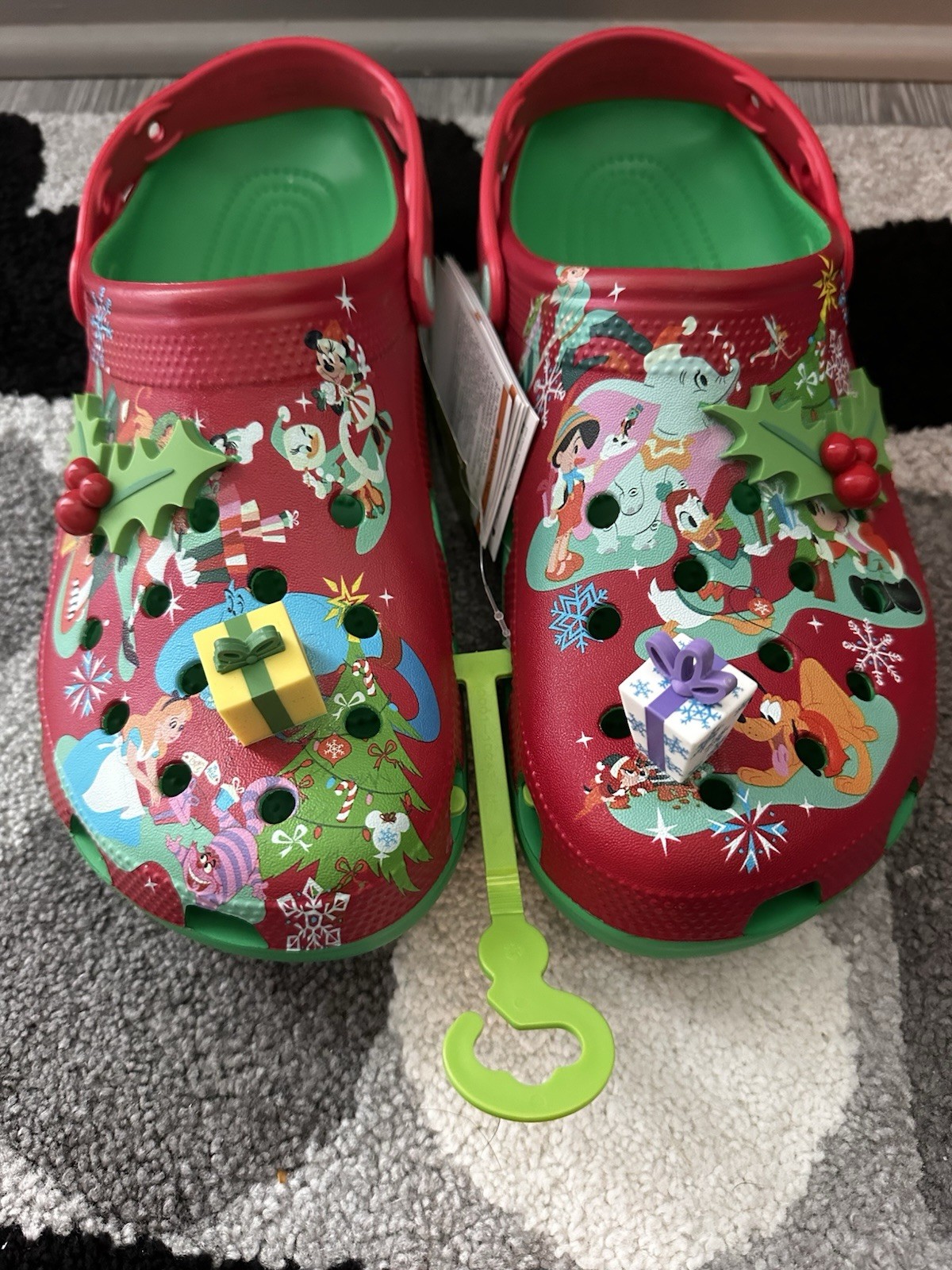NEW Disney Parks 2023 Christmas Crocs Holiday Mickey & Friends Pinocchio M10/W12