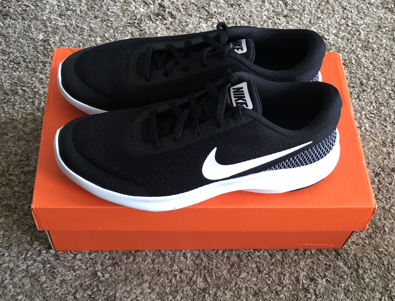 Nike Flex Experience RN 7 Black Athletic Running Shoes Women’s Size 9 Sneakers
