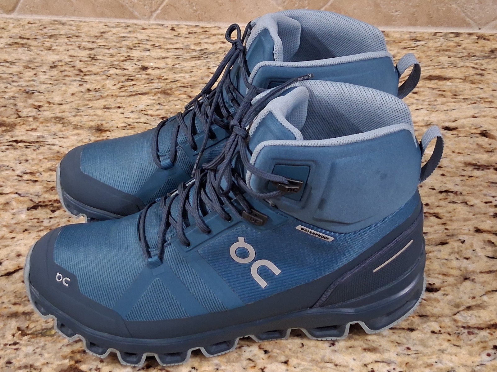 On Cloudrock 2 Women’s Size 10 Blue Trail Hiking Boots Cloudtec Cushioning