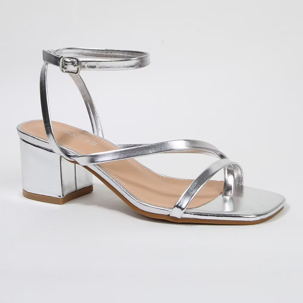 Berness Women Elara Minimal Toe Post Block Heel Sandals Silver 7.5