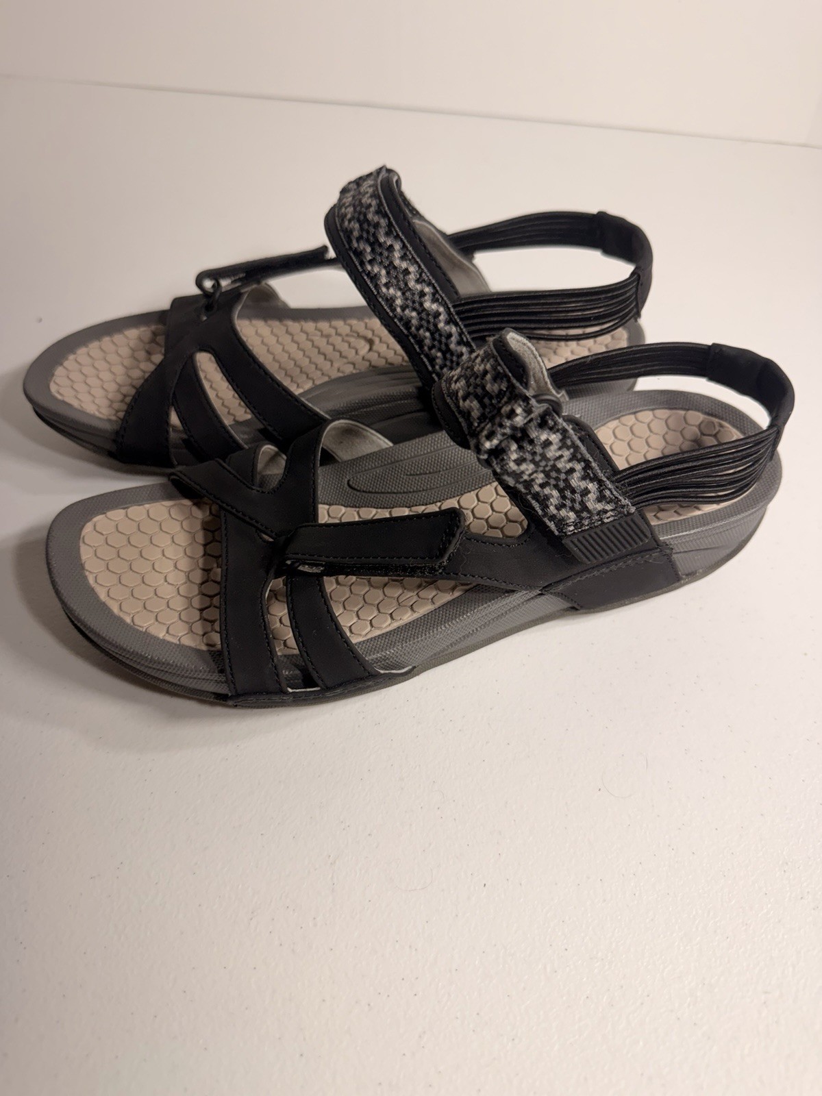 Baretraps DANNY Womens Sandals size 6.5