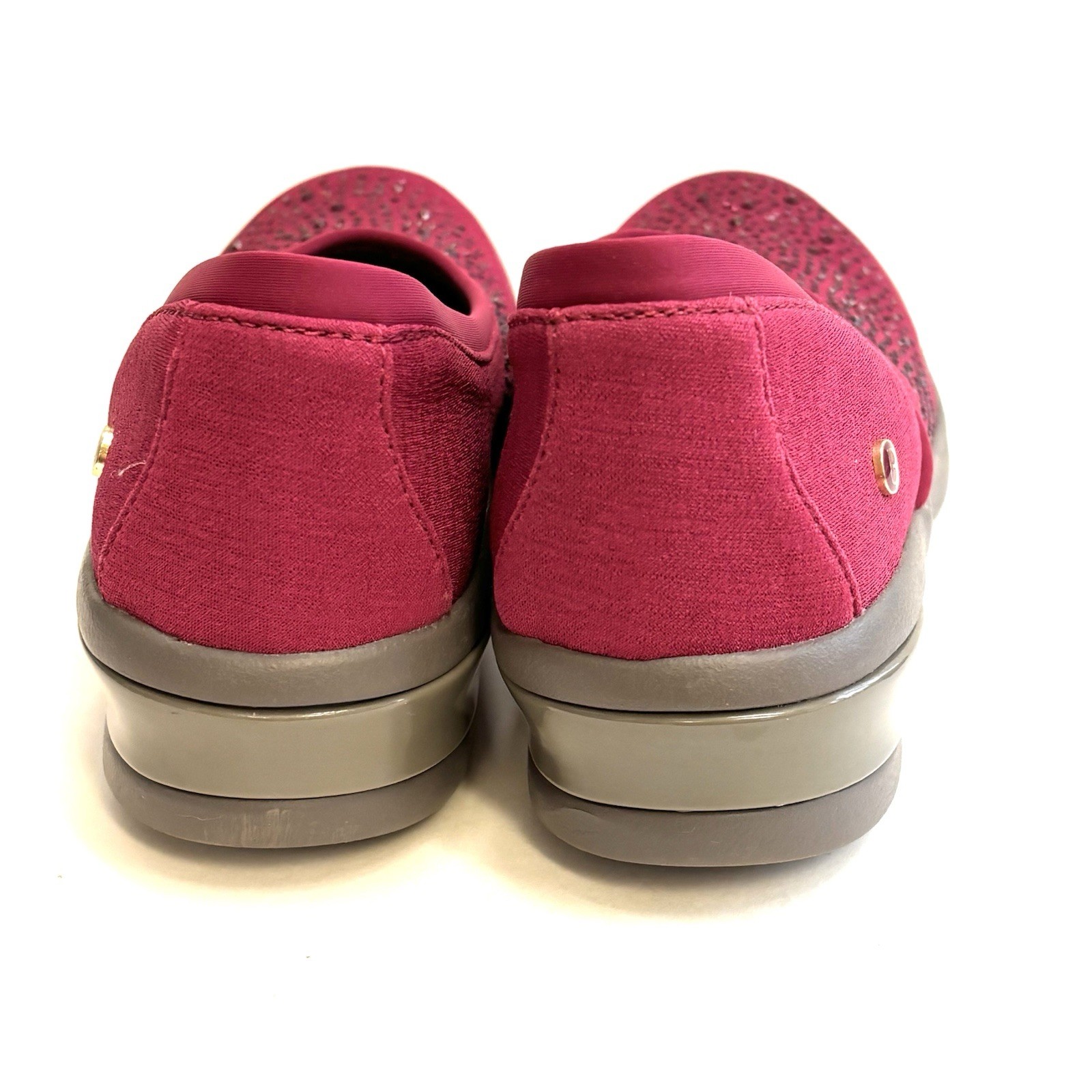 Bzees Fusion Washable Slip On Stretchy Shoes Cranberry Red Women’s 7.5M