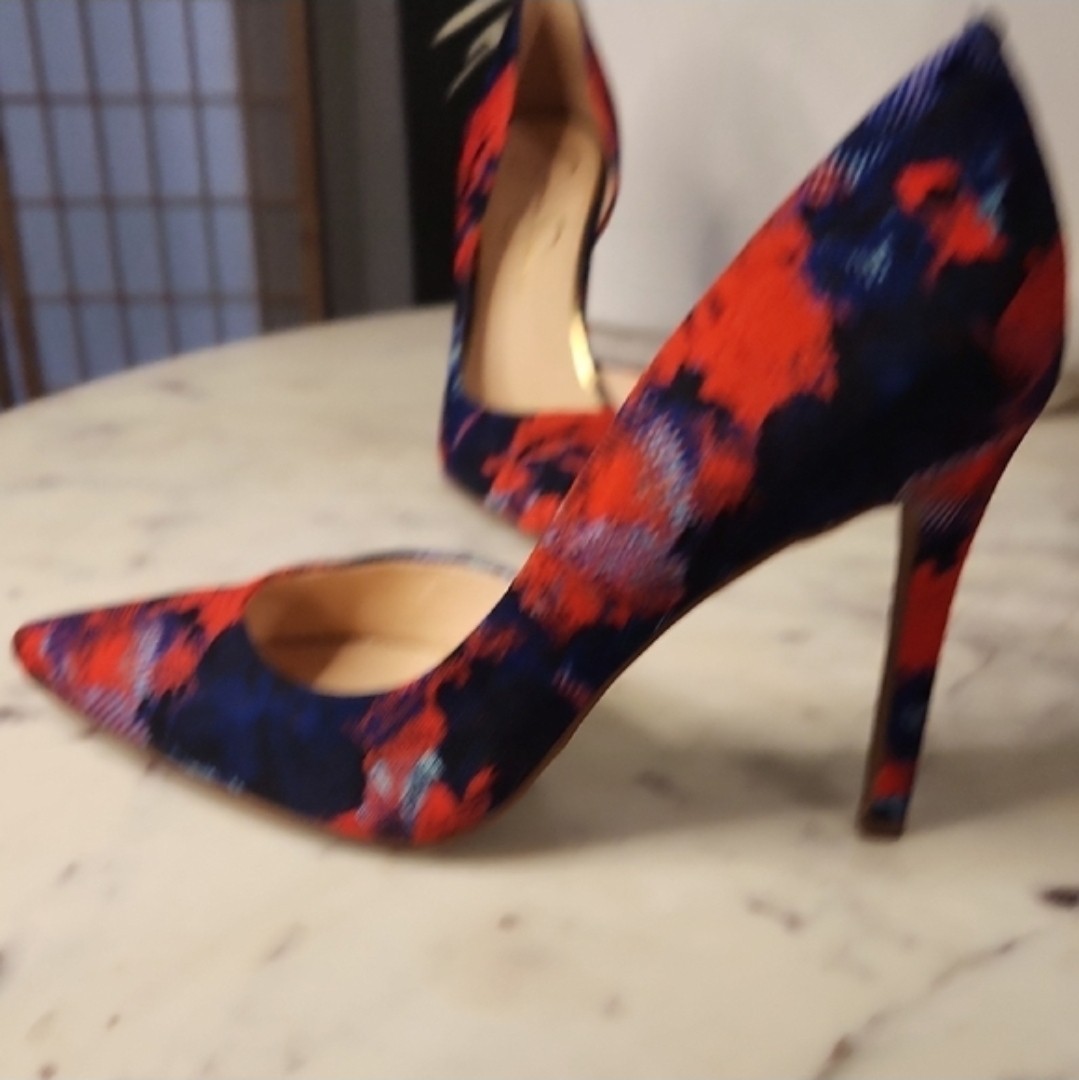 Jessica Simpson Calie Heels Red/ Blue/ Purple Size 8
