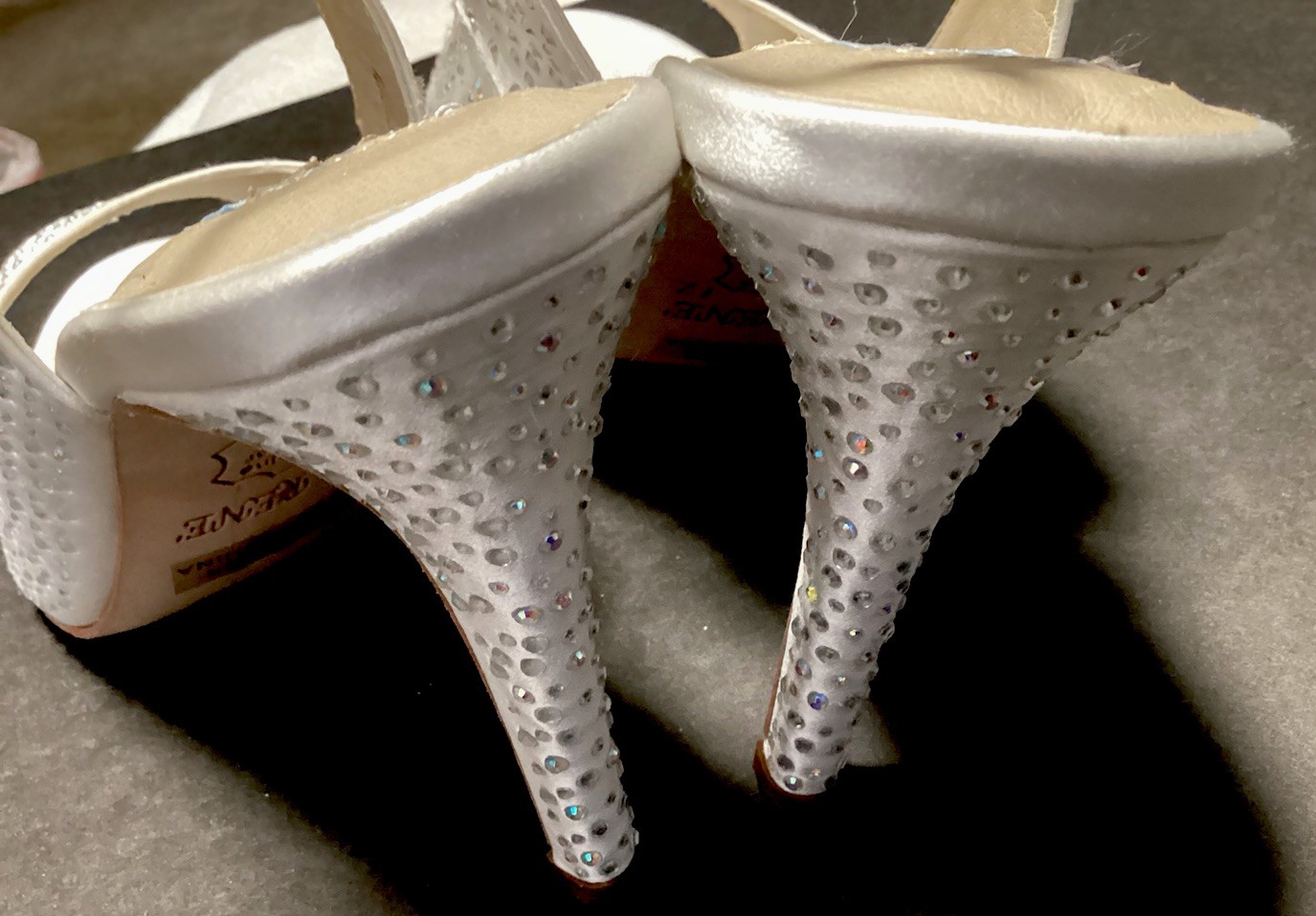 *Liz Rene Couture Sz 10 M Dorothy 710 Silky Satin Bridal Heels Dyeable White