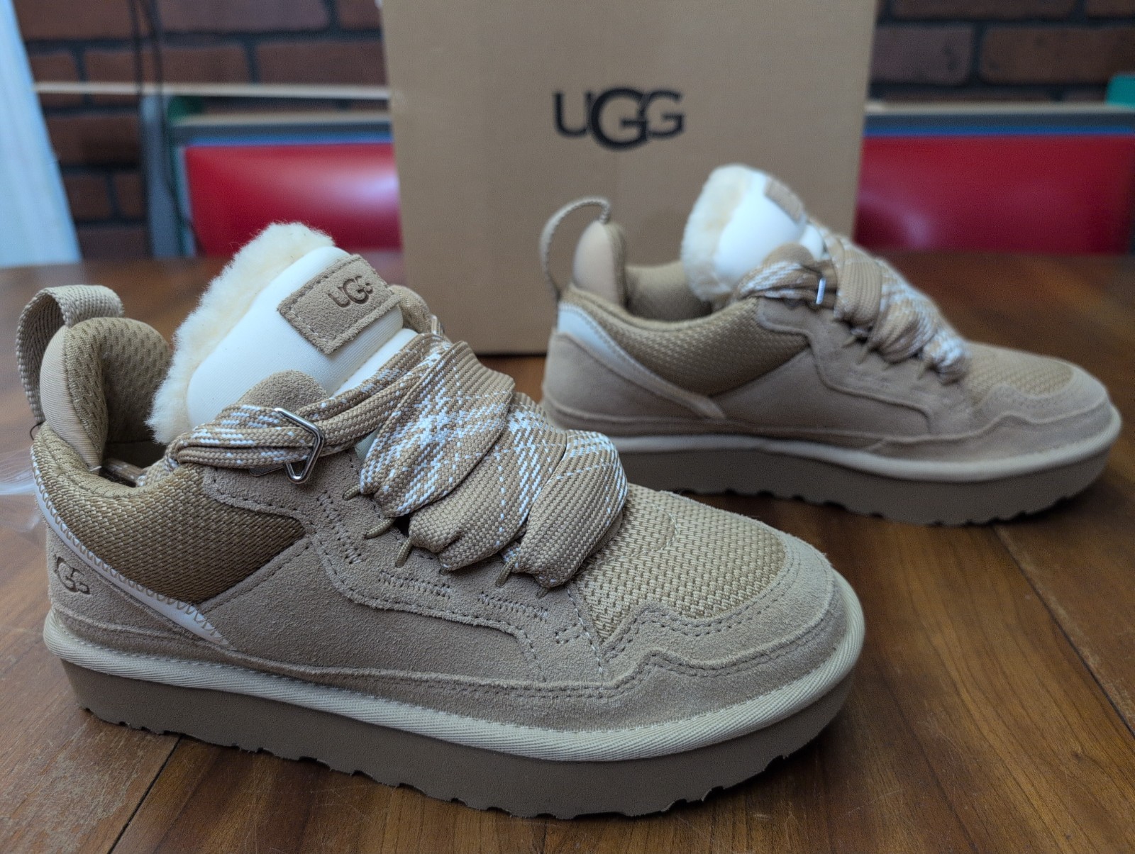 UGG Women’s Lowmel Sneakers in Sand Suede Sz 7 NEW 1144032 Faux Fur Lined