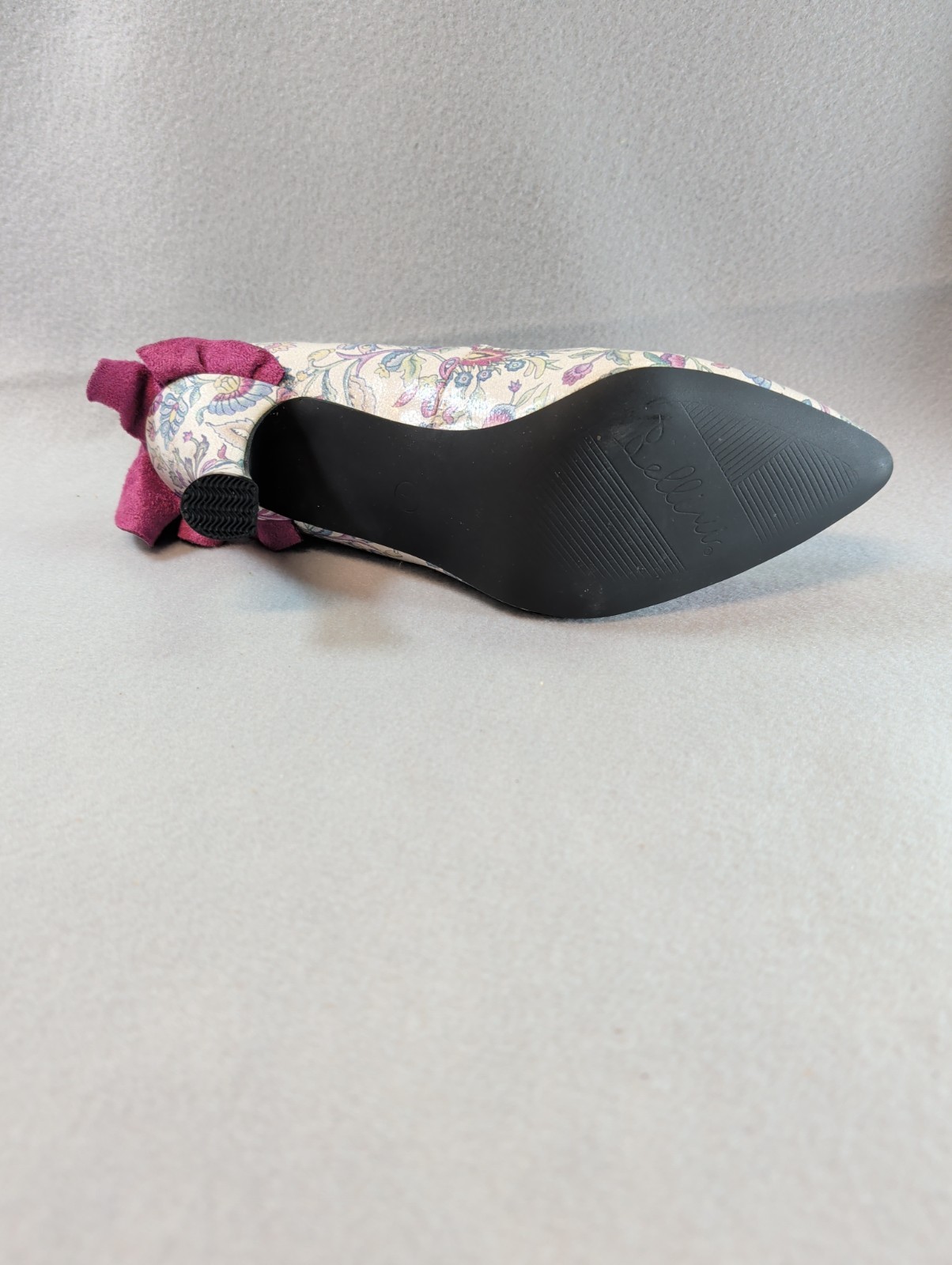 Bellini Clarise Ruffled Floral Pump Women’s Size 7W New in Box