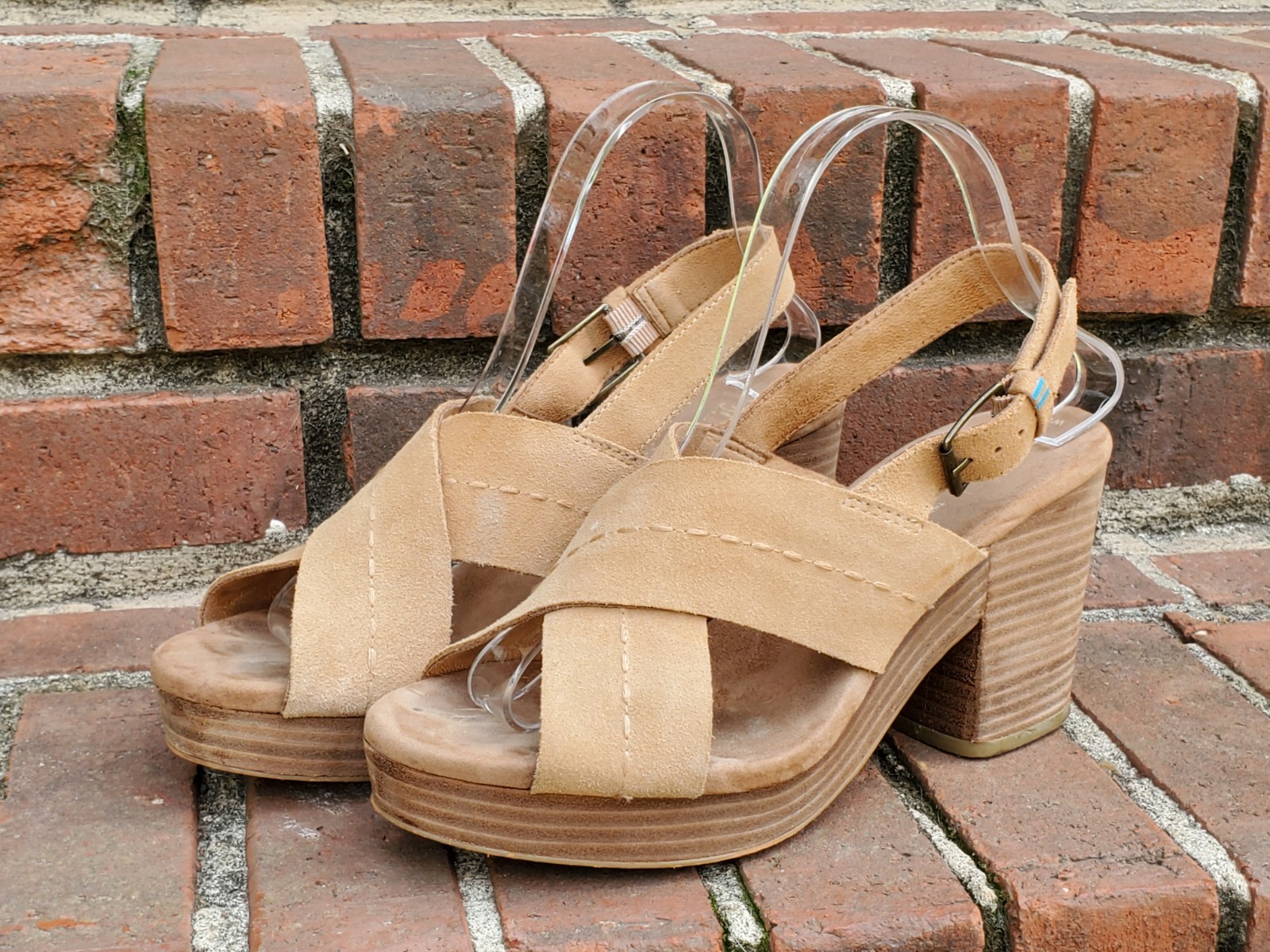 TOMS Ibiza Stiched Suede 3.5″ Heeled Sandal●Camel Colored●Good/Clean Cond●Sz.8.5