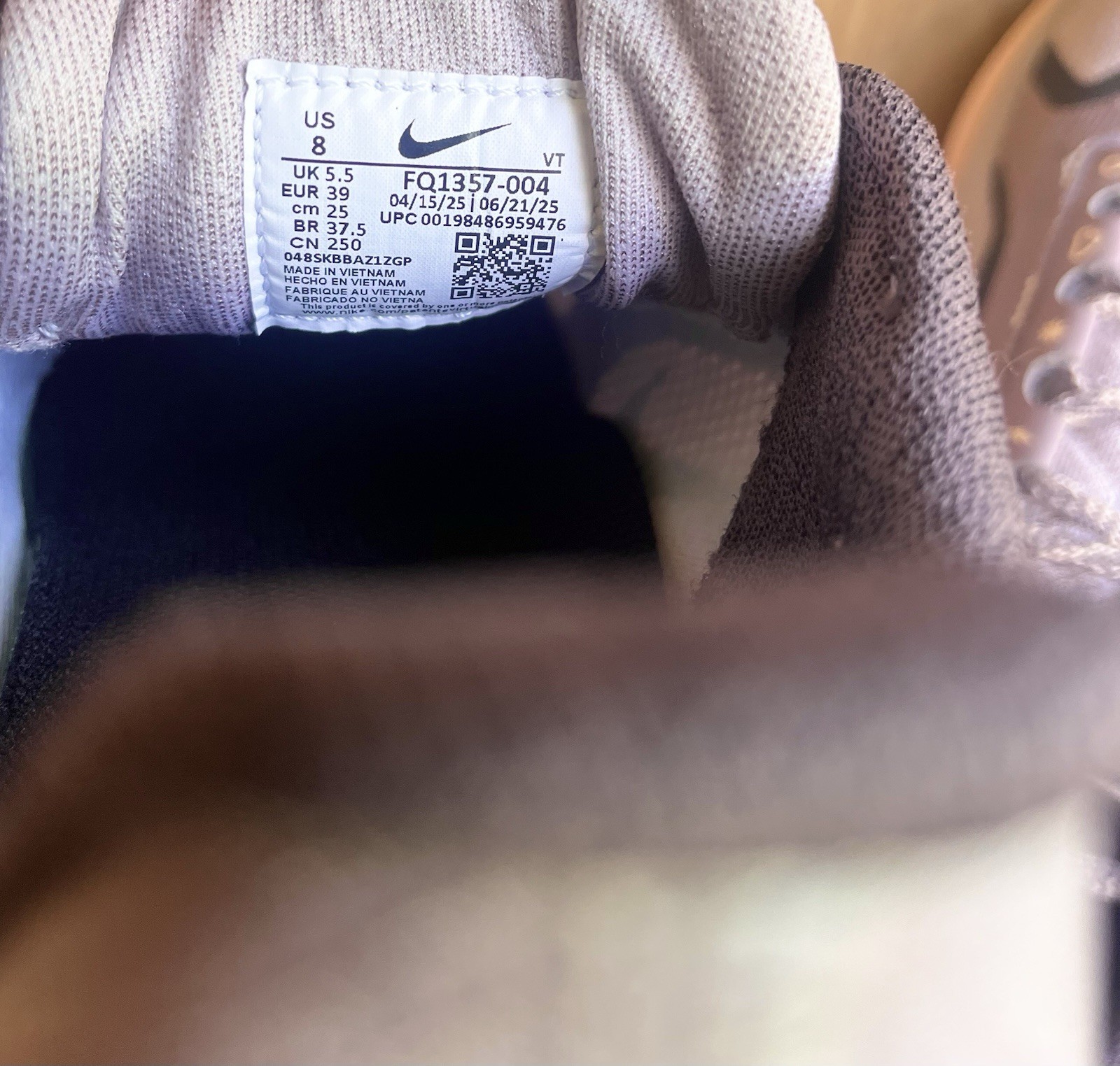 NWOB Nike Air Zoom Pegasus 41 GORE-TEX Platinum Violet Women’s Sz 8 FQ1357-004