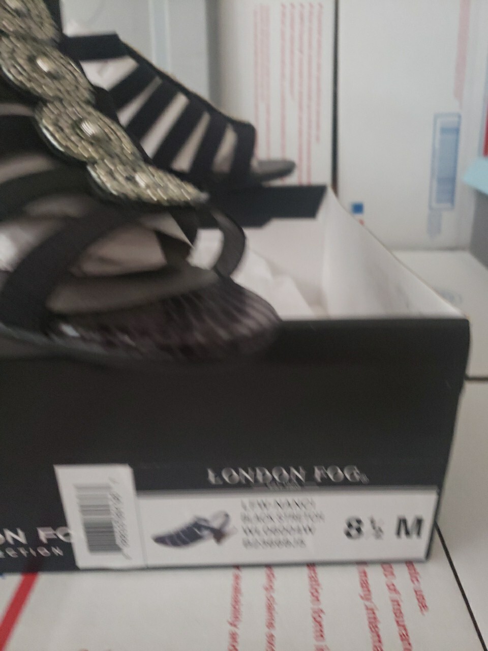 London Fog Nanci Womens Black Strappy Sandals Shoes Size 8.5 M NIB #00s