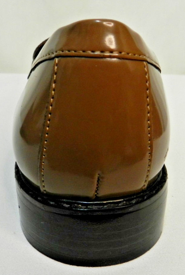 Franco Sarto Akron Size 9 brown patent leather loafers slides w/ gold Chain Link