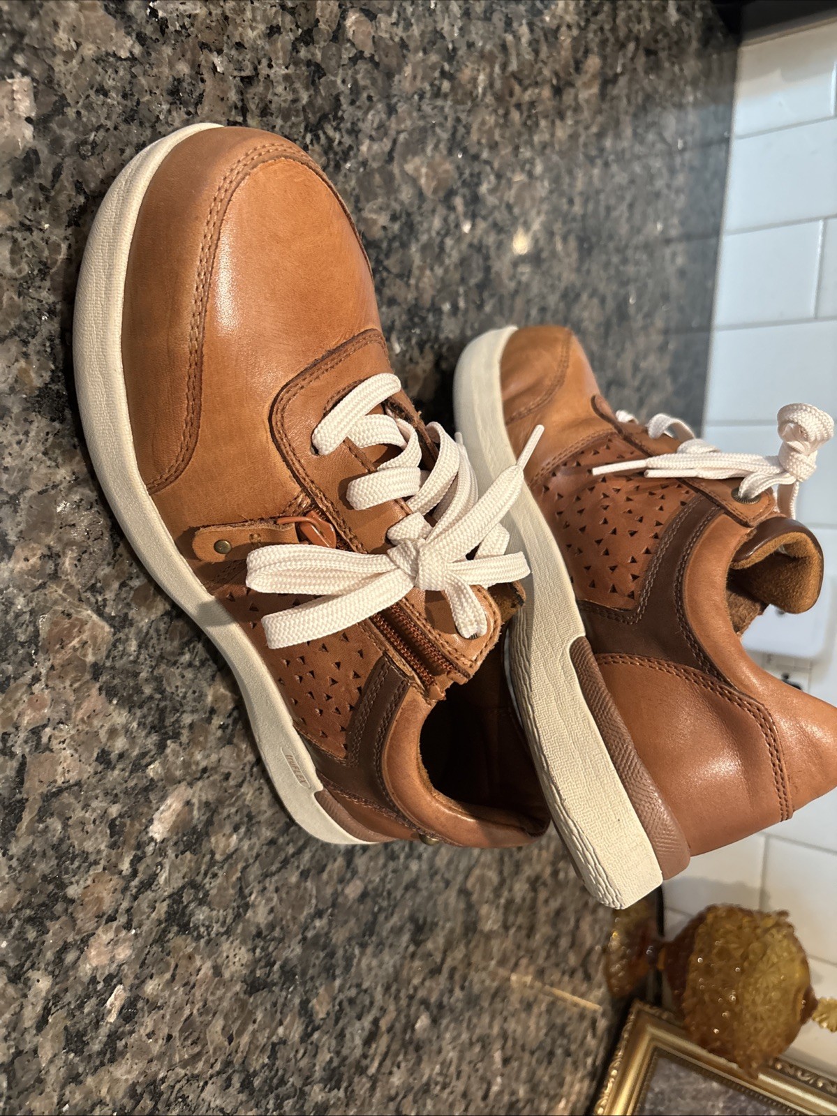 Rockport Works truFLEX Fly Skyler Women 6.5 Tan Leather Composite Toe Work Shoes