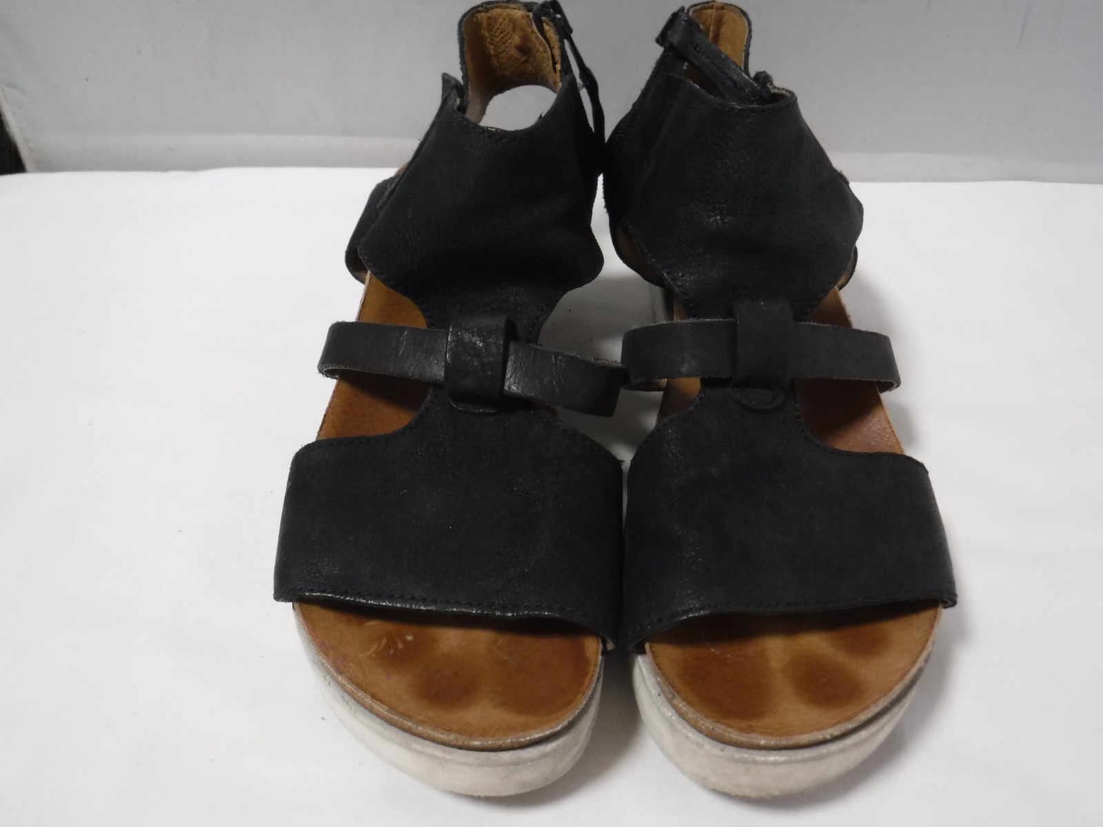 PF2 Women’s MIZ MOOZ Samantha Black Strappy Platform Chunky Sandals Sz 39 US 8