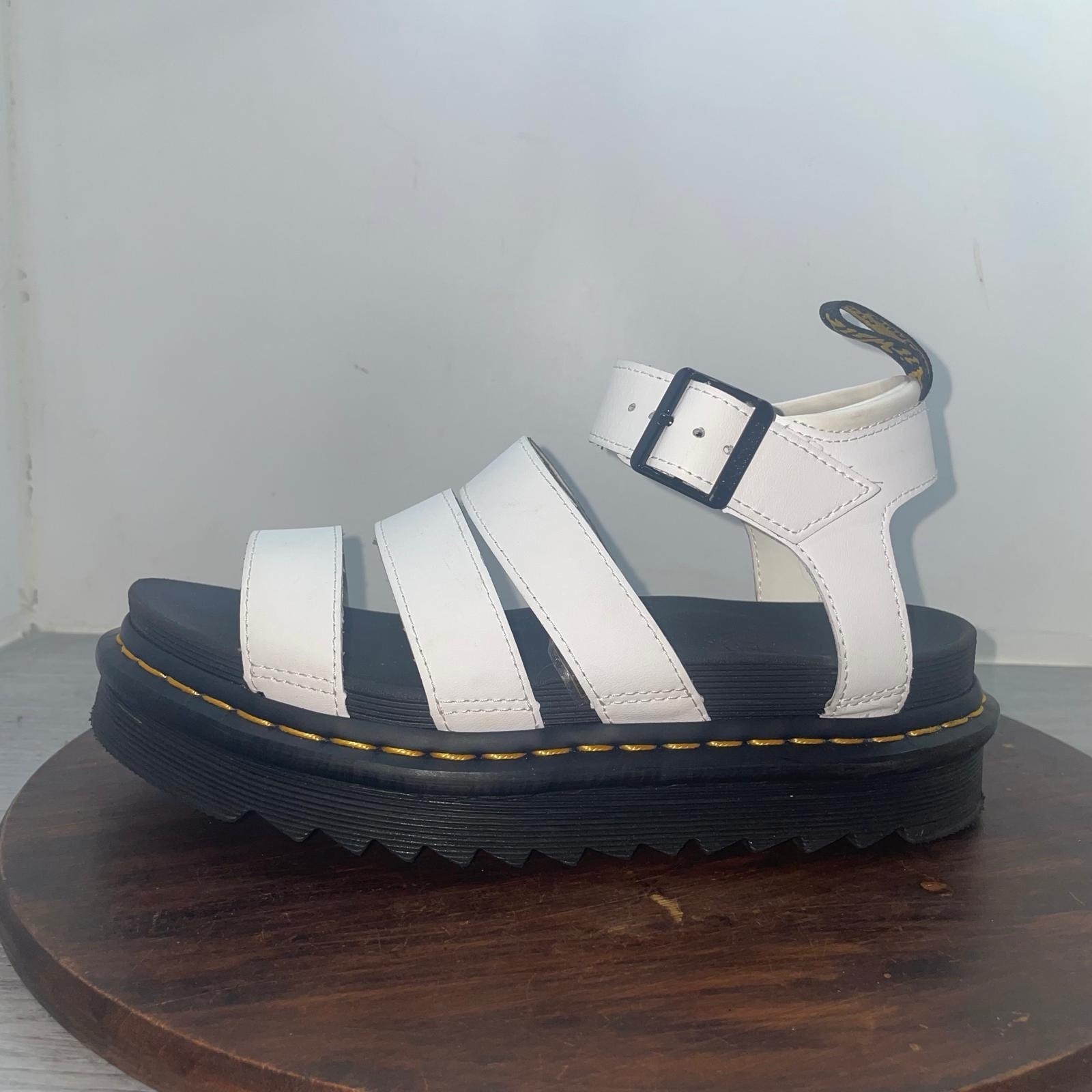 Dr Martens Blaire Sandals Womens 7 White Leather Comfort Strappy Platform Chunky