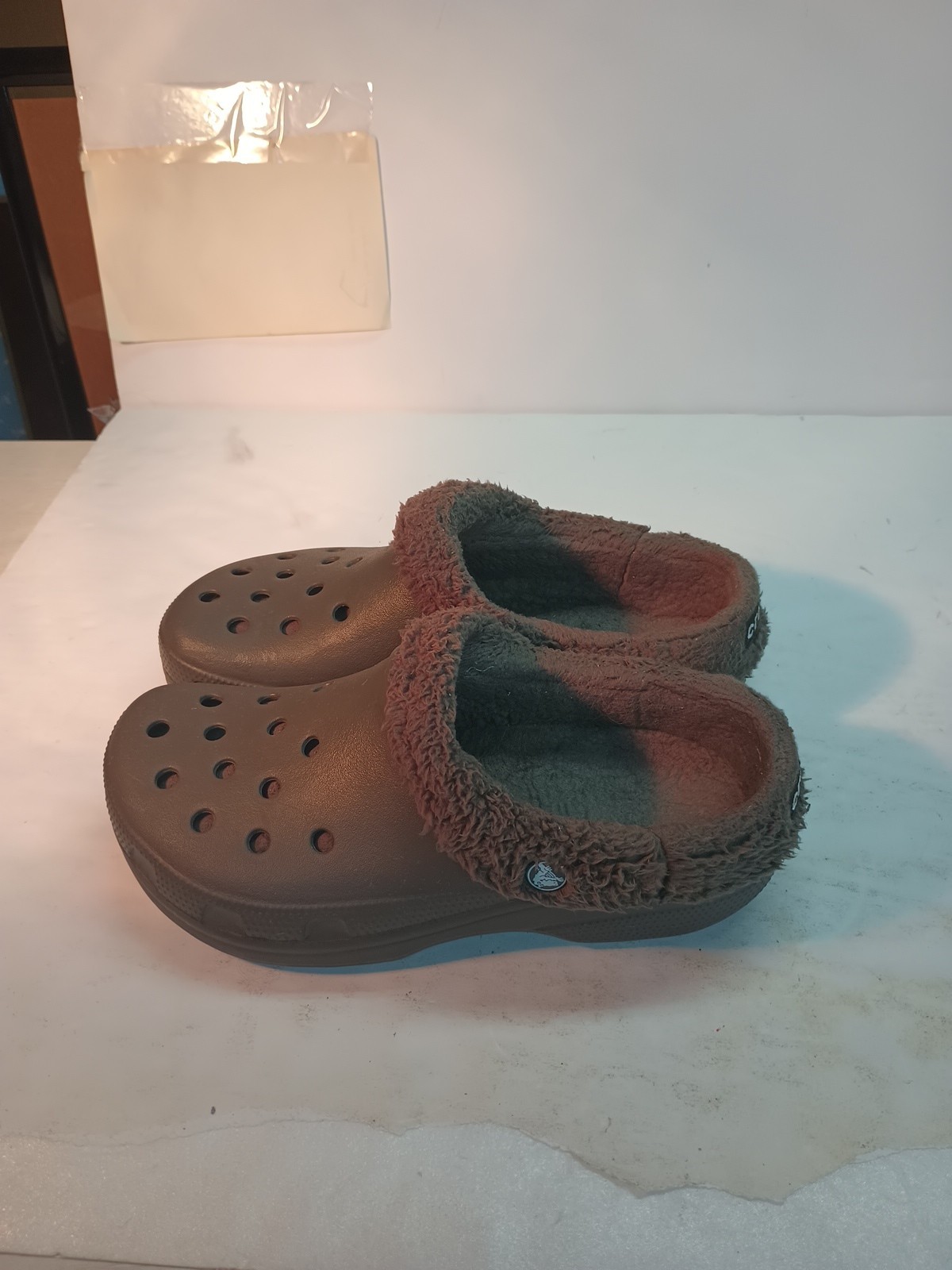 Crocs Clogs Mens 8 Womens 10 Brown Baya Round Toe Slip On Lined Faux Fur Casual.