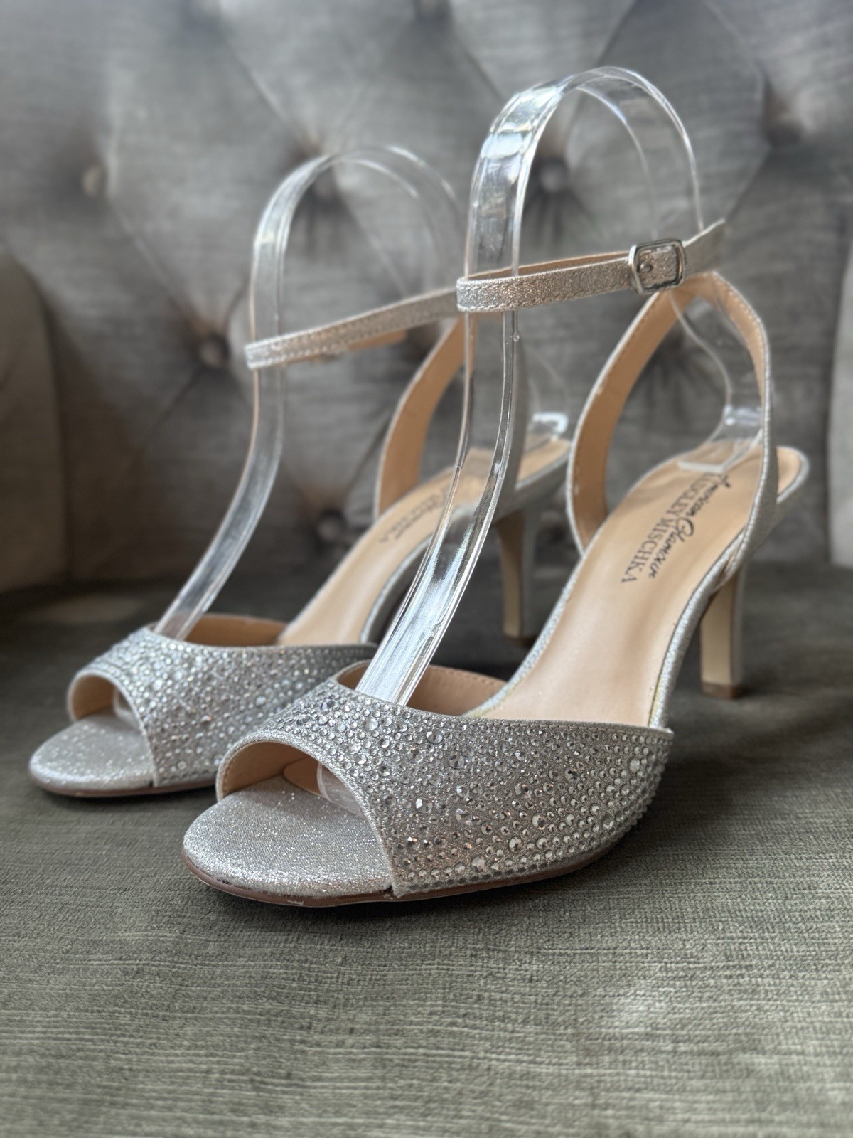 American Glamour Badgley Mischka Silver Rhinestone Evening Heels Size 6.5 Zoelle