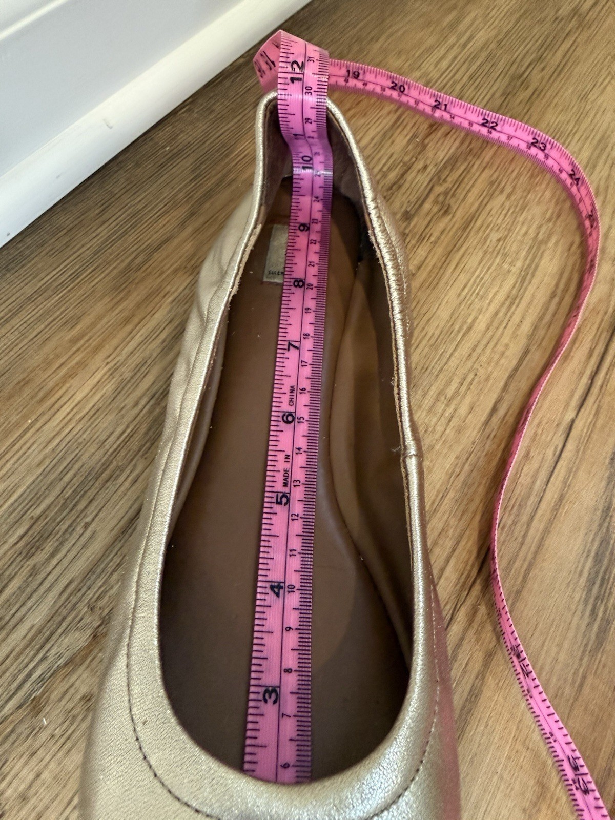 ED Ellen DeGeneres Gold Ballet Flats Embroidered Peace Love Women’s Slip-On 7.5