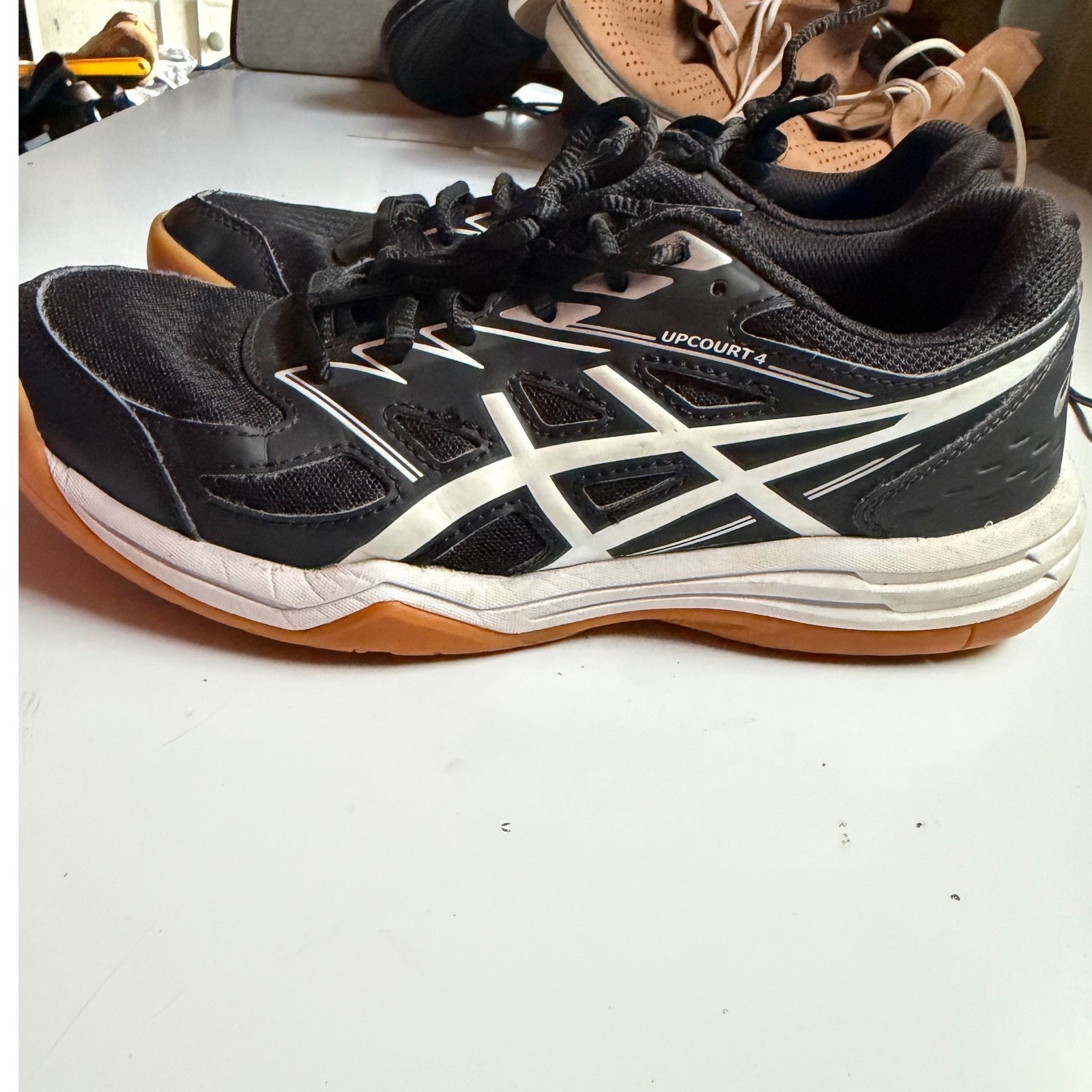ASICS Upcourt 4 Black White Gum Sole Indoor Court Shoes 1072A055 Womens 7.5