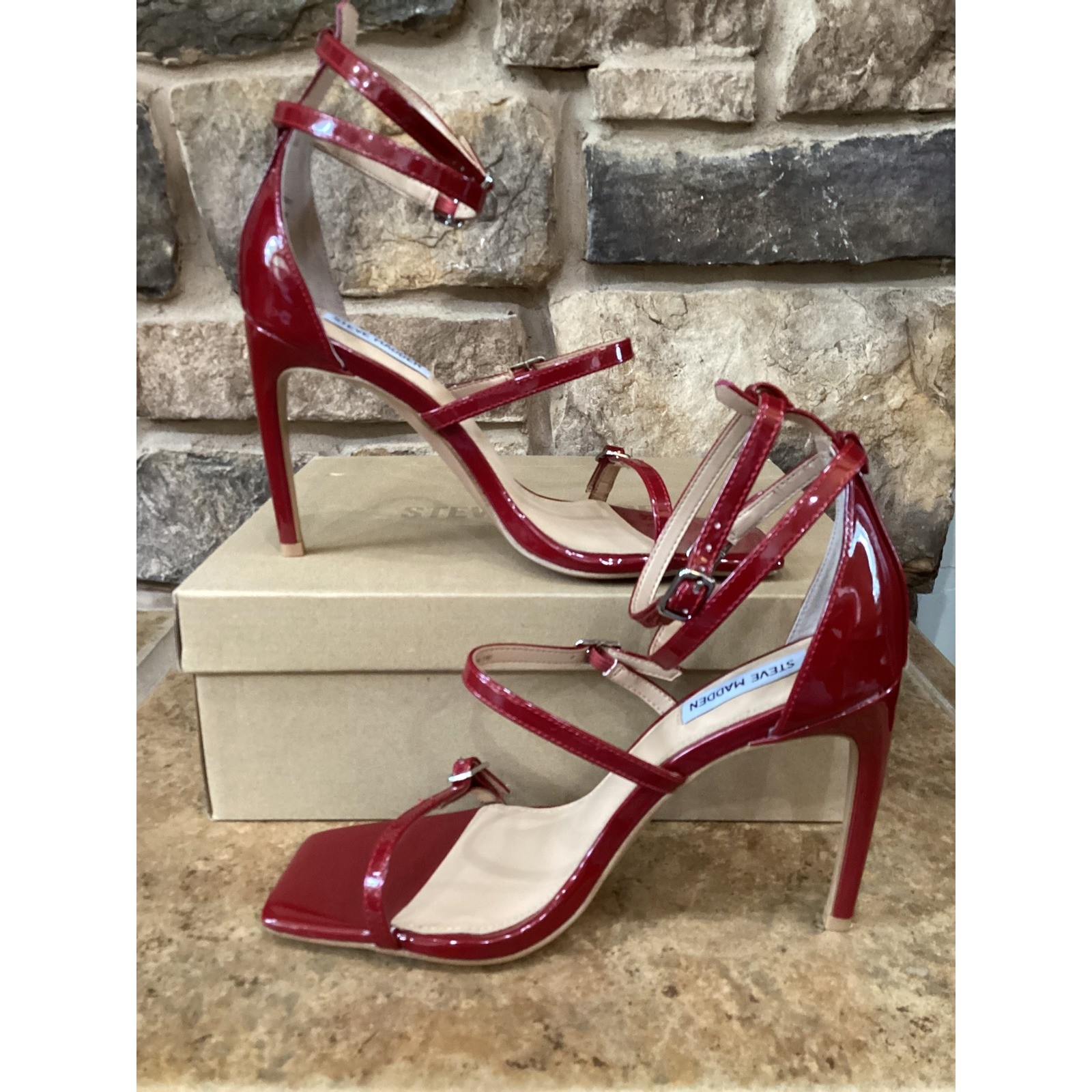 Steve Madden Senna Red Patent Strappy Square Toe Stiletto Heel Sandals Size 9