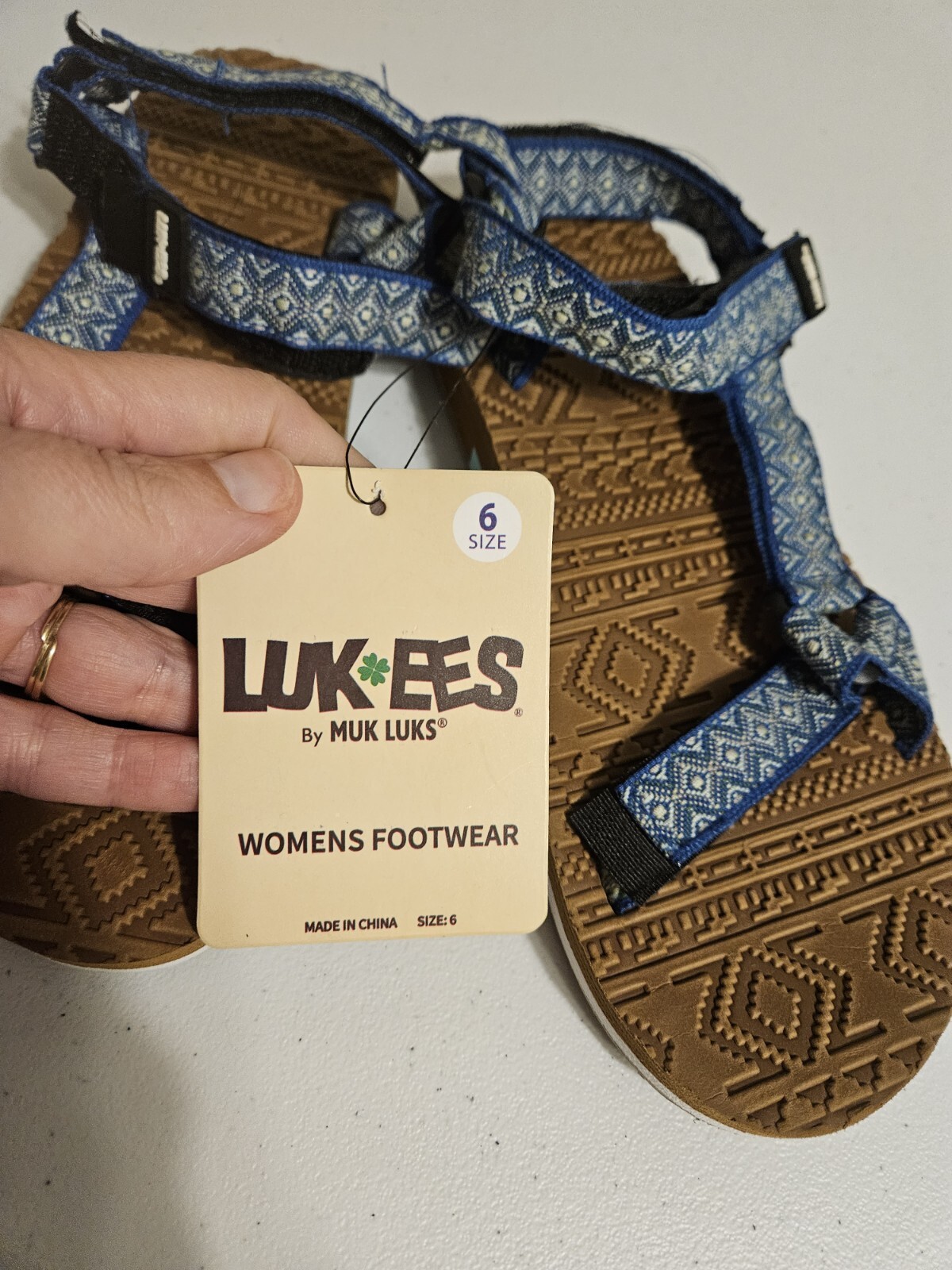 Muk Luk Women’s Sandals Size 6M – Blue Lake Tahoe