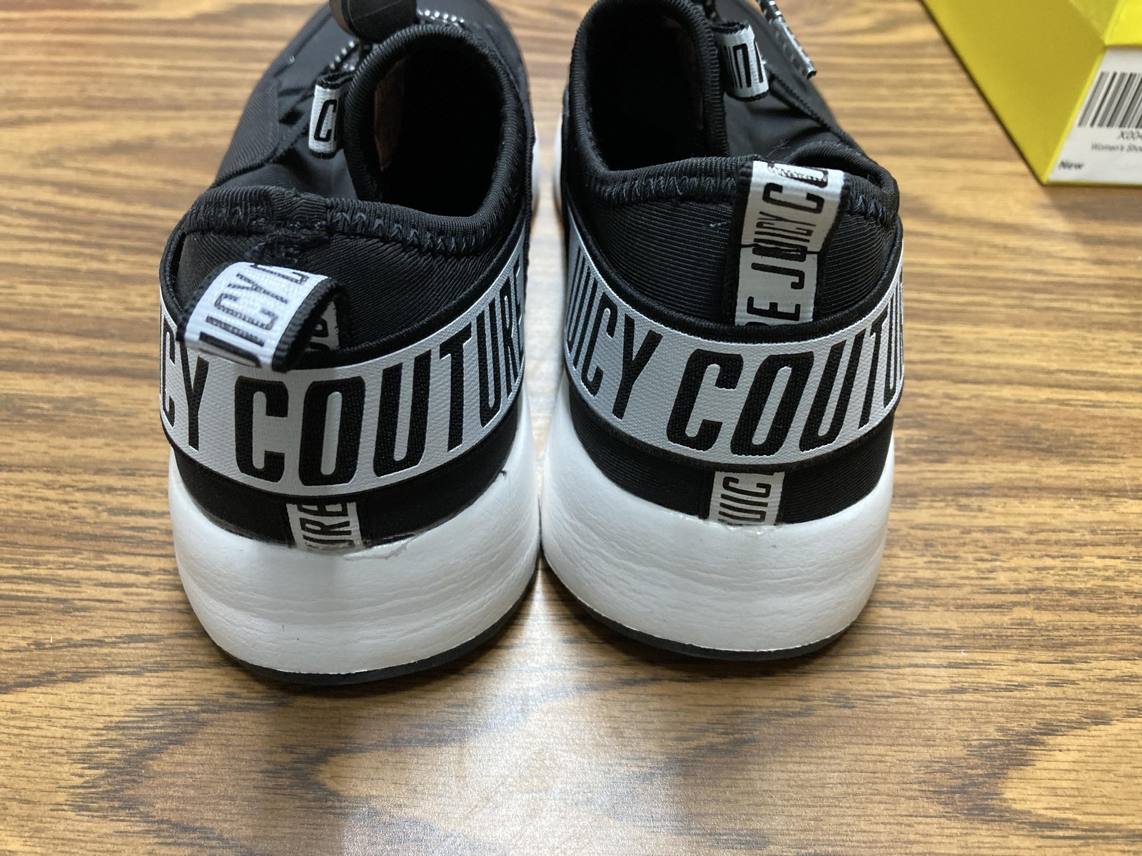 Juicy Couture Abria Shoes Womens Size 7.5 Black Logo Athletic Walking Sneakers