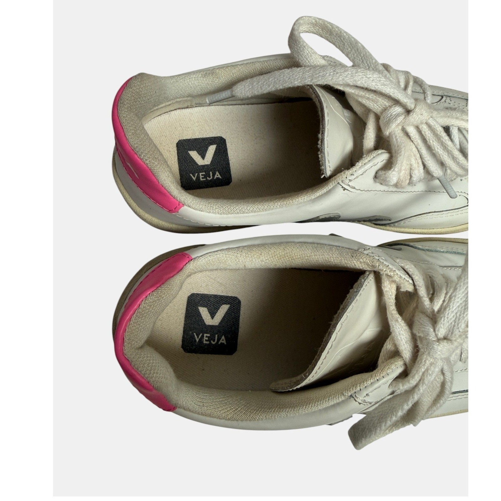 VEJA V-12 Sneakers Womens EU36/US5 White Hot Pink Leather Minimalist Casual EUC