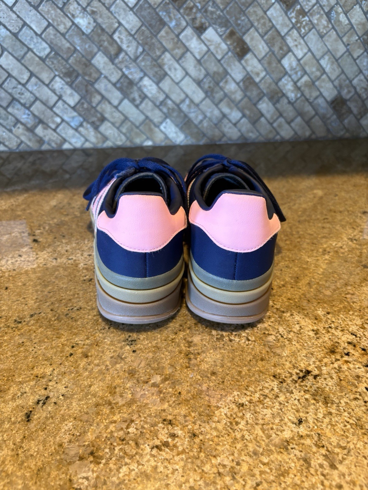Adidas Originals Gazelle Indoor Woman’s US Size 7 Lucid Blue Pink Suede IH5931