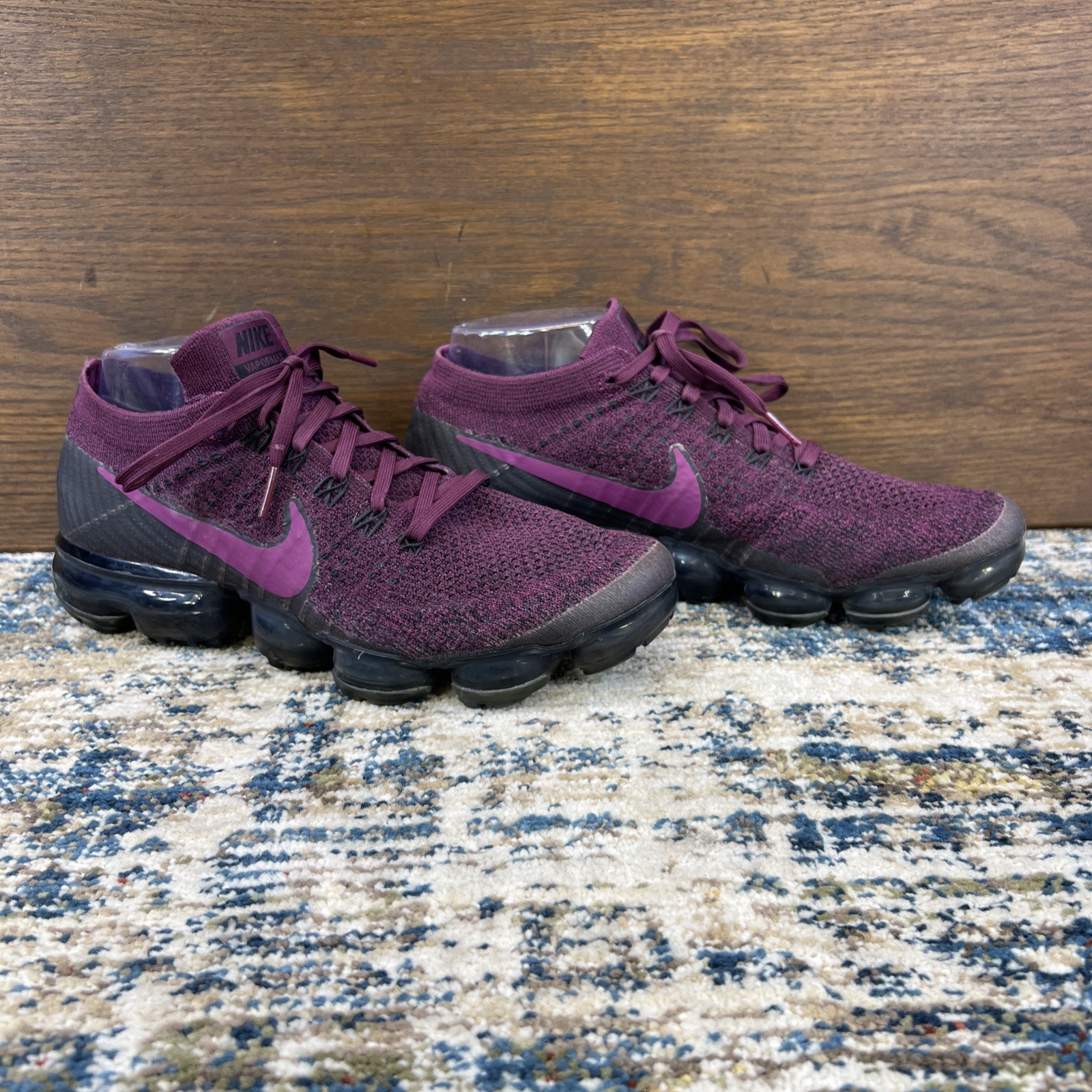 Nike Air Vapormax Flyknit Women’s Sz 10 42EU Running Shoes Berry Bordeaux
