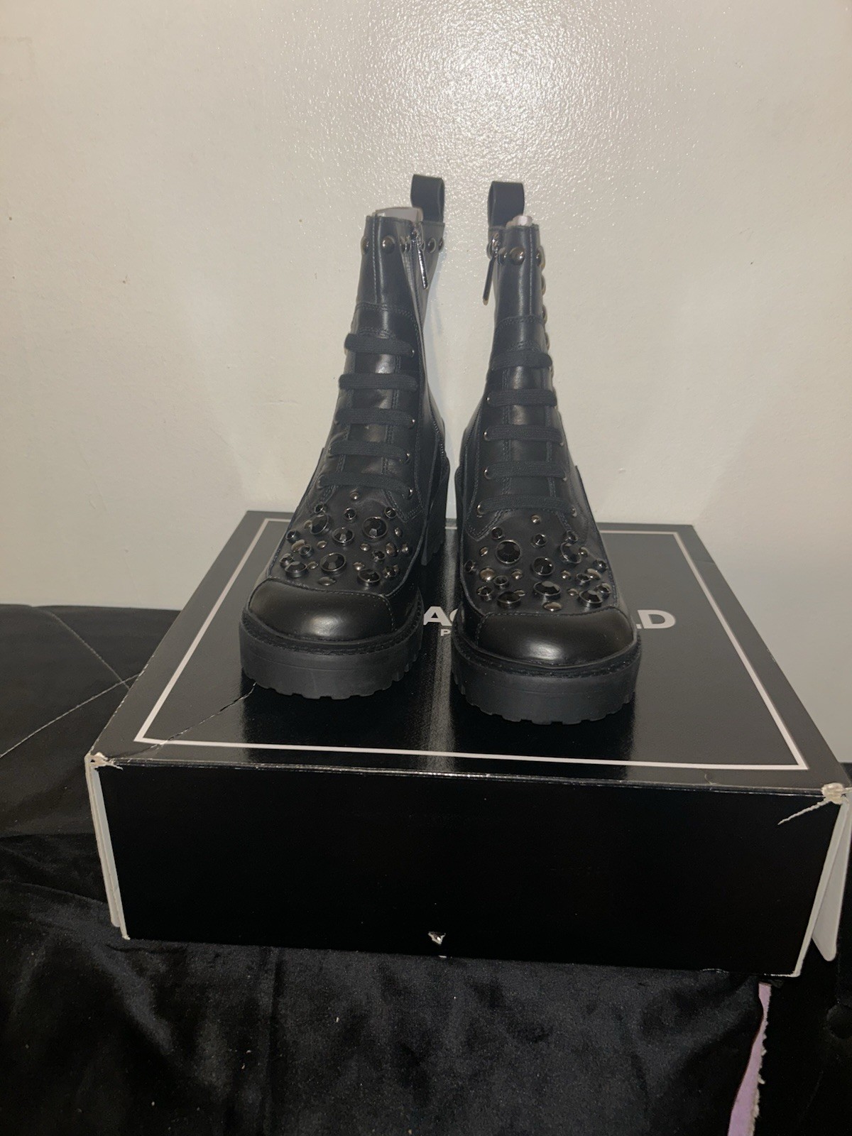 Black Karl Lagerfeld Breck booties 8.5