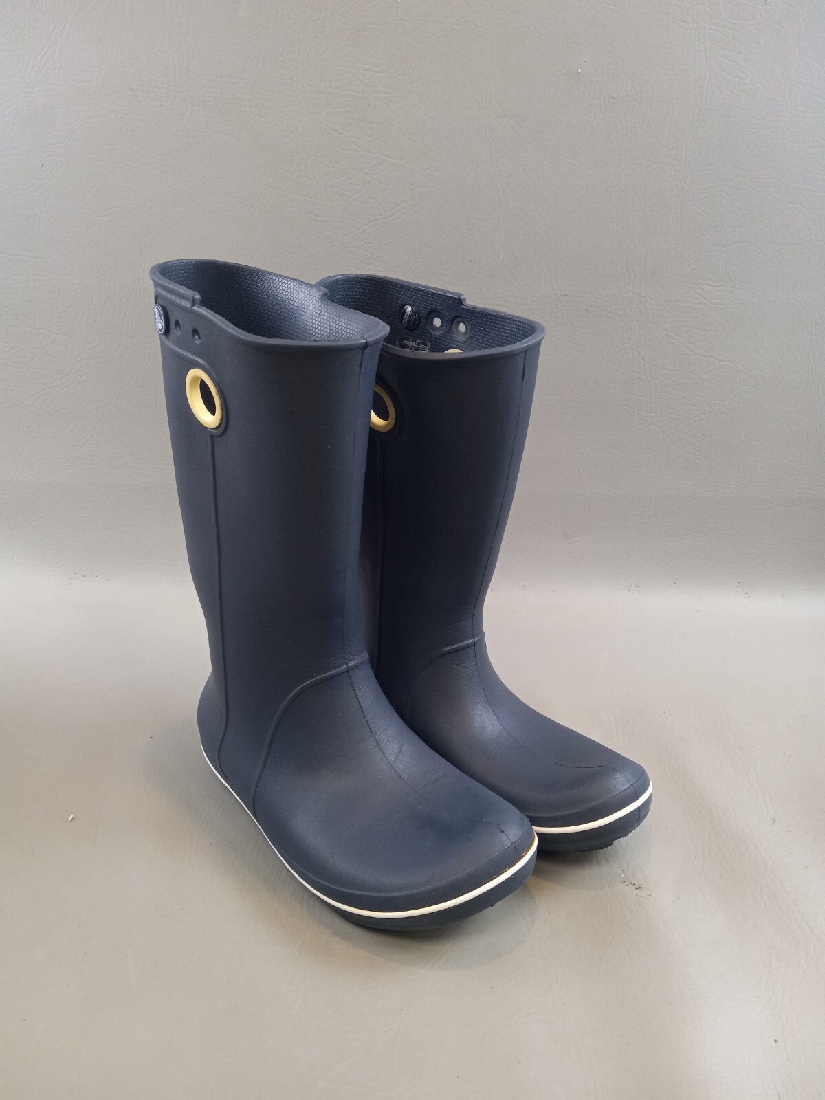 CROCS Women’s Jaunt Tall Rain Boots 6 US Black Rubber Garden Snow Mud Read!!!