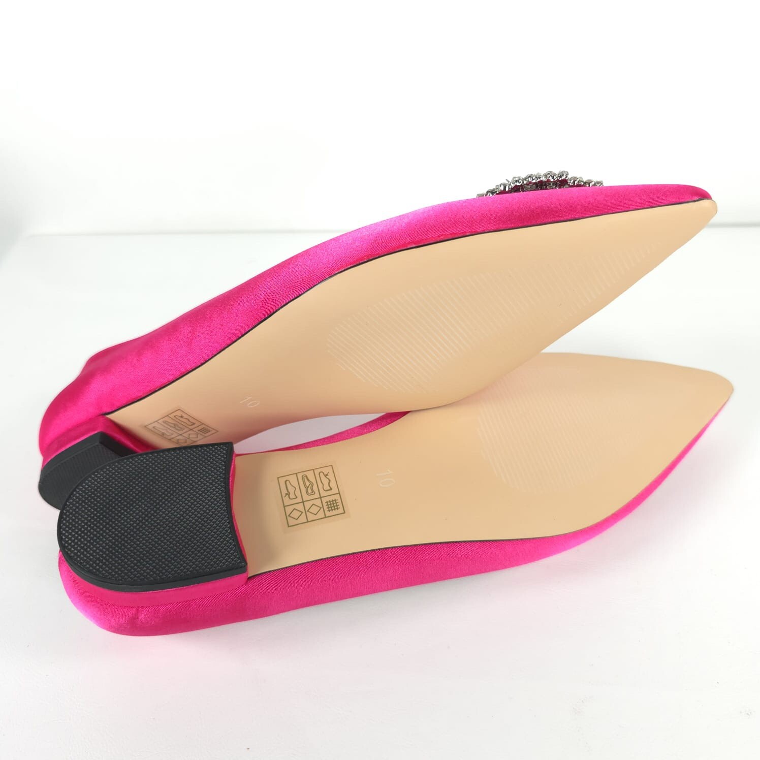 MEILYGRSS NIB High Quality HANDMADE Satin Fuchsia Pink Embellished Flats Size 10