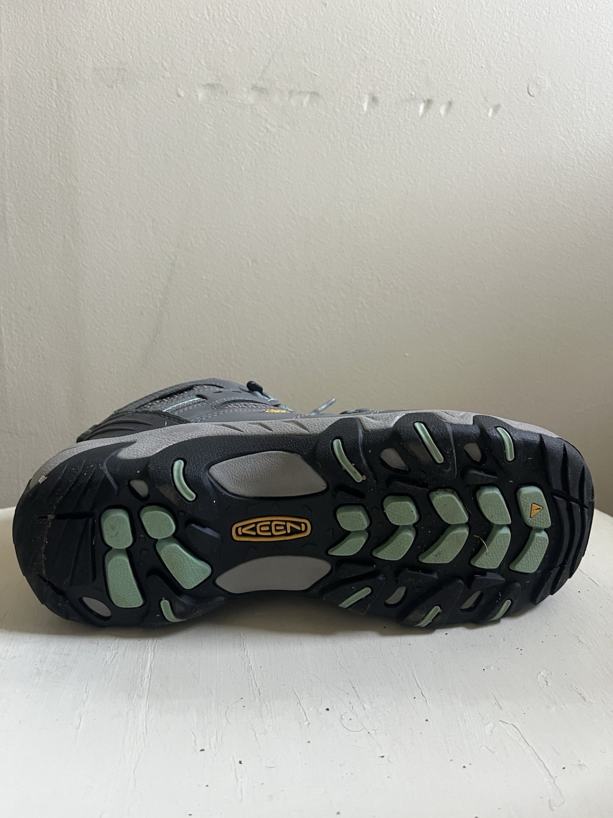 KEEN Women’s Size 8