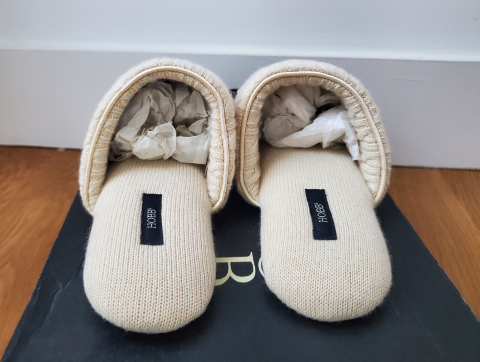 Brand New In Box Hobbs Luxury Cashmere and Silk Womens Slippers
