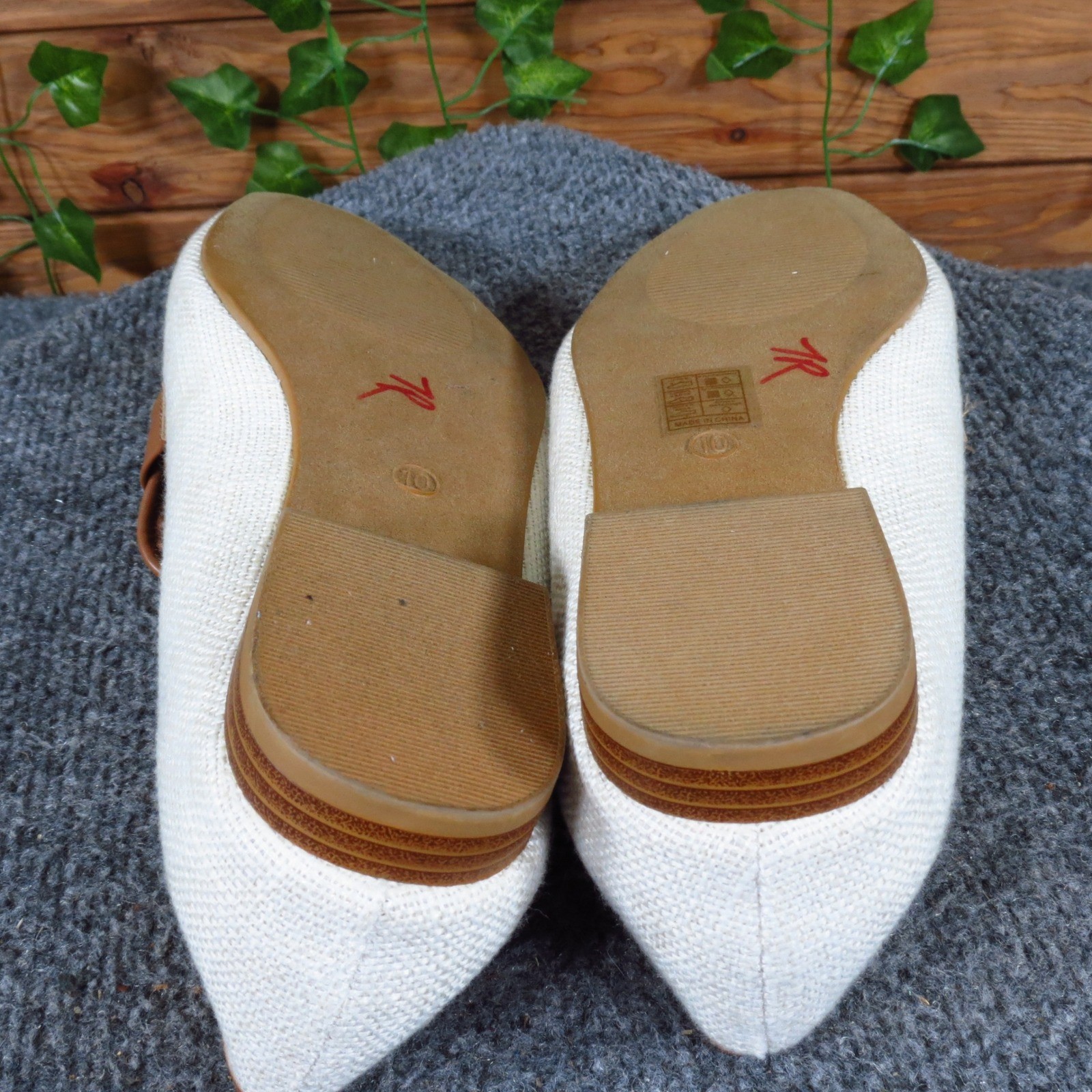 B.O.G Collective Zoya Women Casual Loafer Size 10 Daily Wear White Fabric Tan