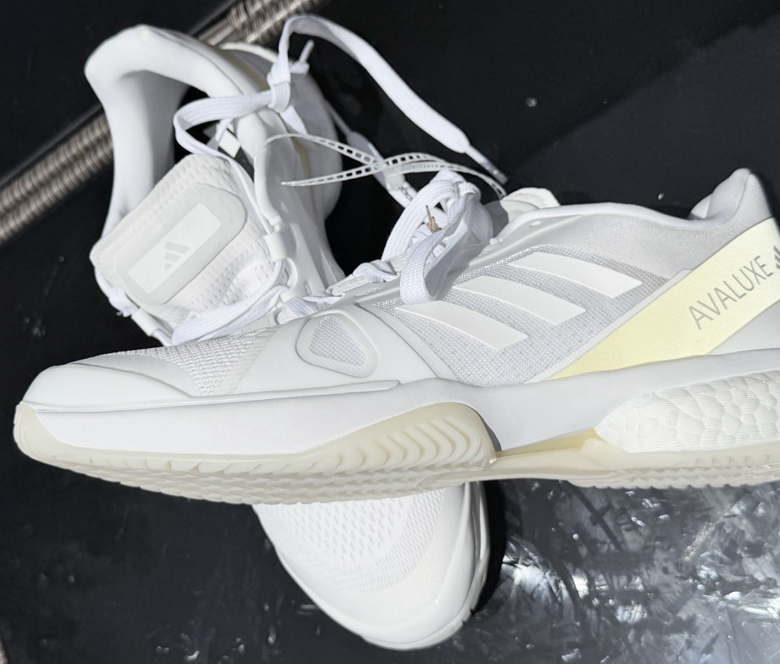 Adidas Avaluxe Tennis Shoes Women’s US 8.5 White Yellow Boost JQ7080 NWT