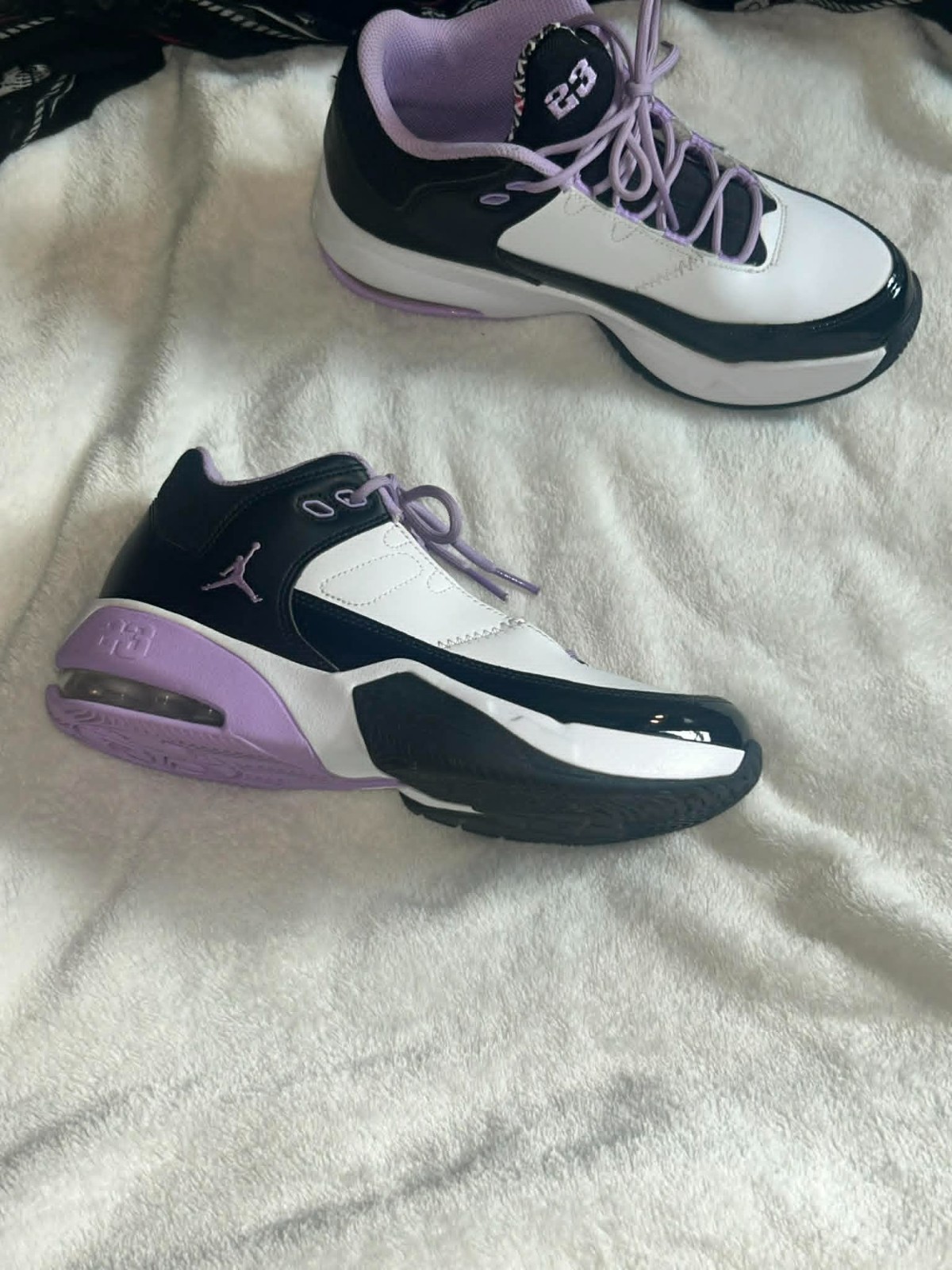 Jordan Max Aura 3 Black white and Lilac Size 5.5 Original box. Very nice shoes!