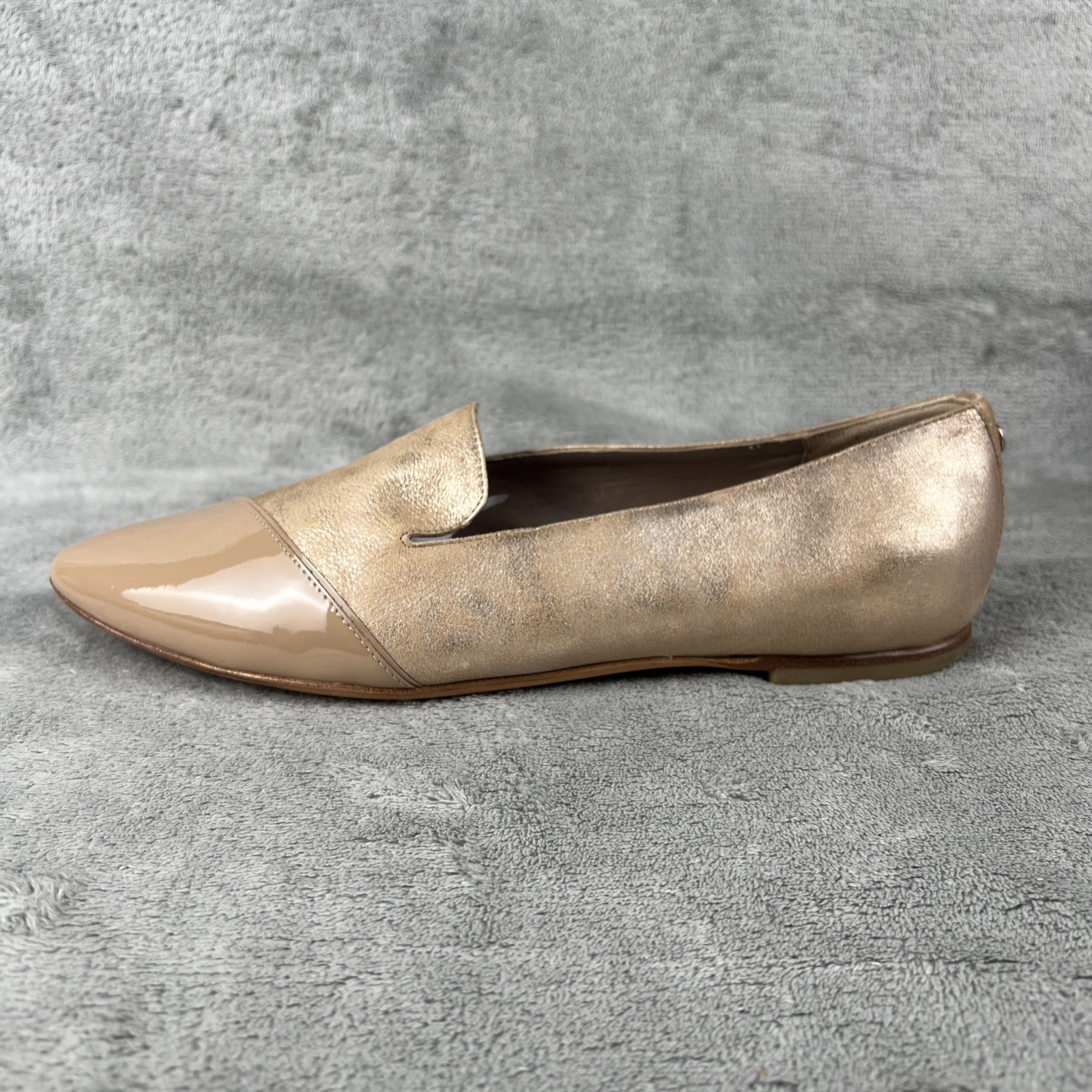 AGL Loafers Patent Leather Shoes Women’s Size 39.5 Metallic Cap Toe Asymmetrical